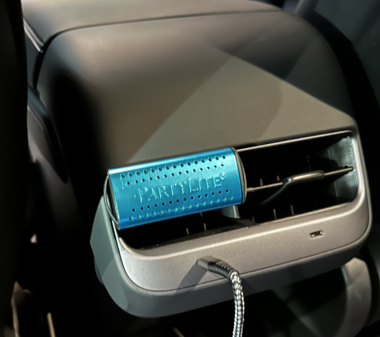 Vent Holder Tesla Model 3/Y Rear Vent Partylite GoSmart Mobile