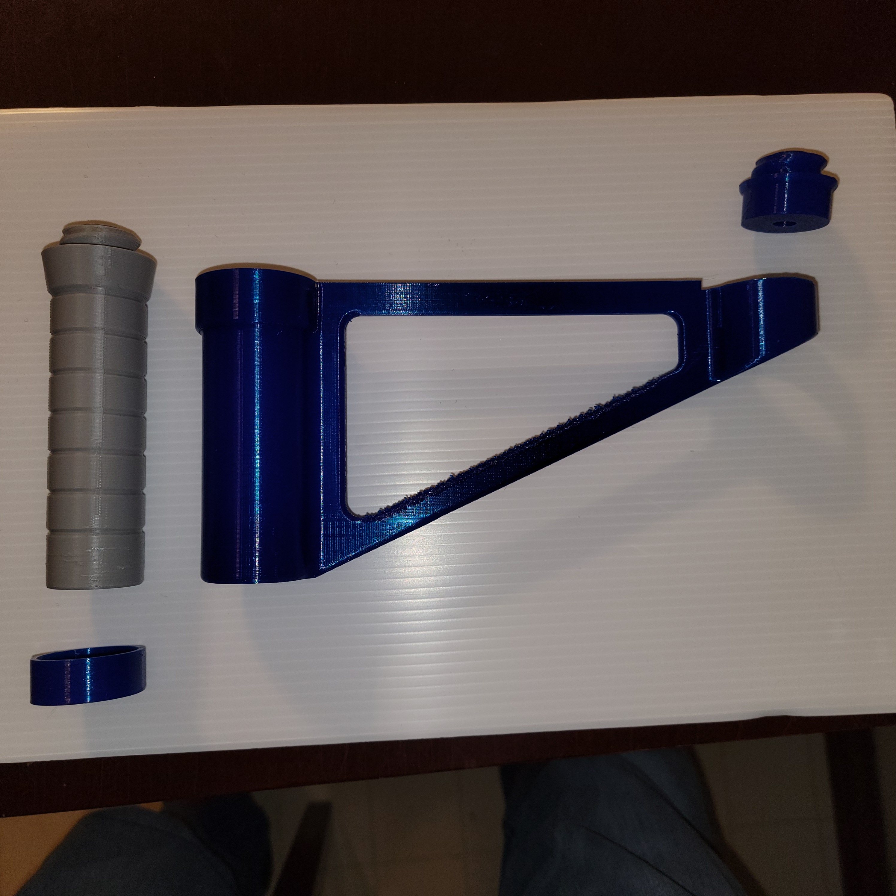 Stagetop Table Brace