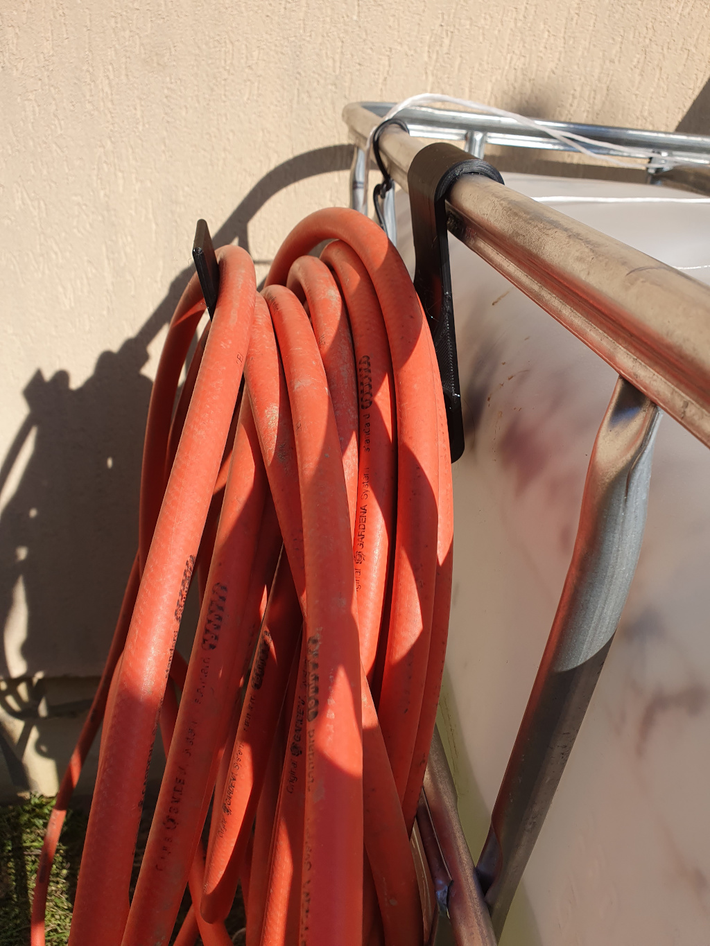 Garden hose holder for ibc tank with freecad file by szprusa download