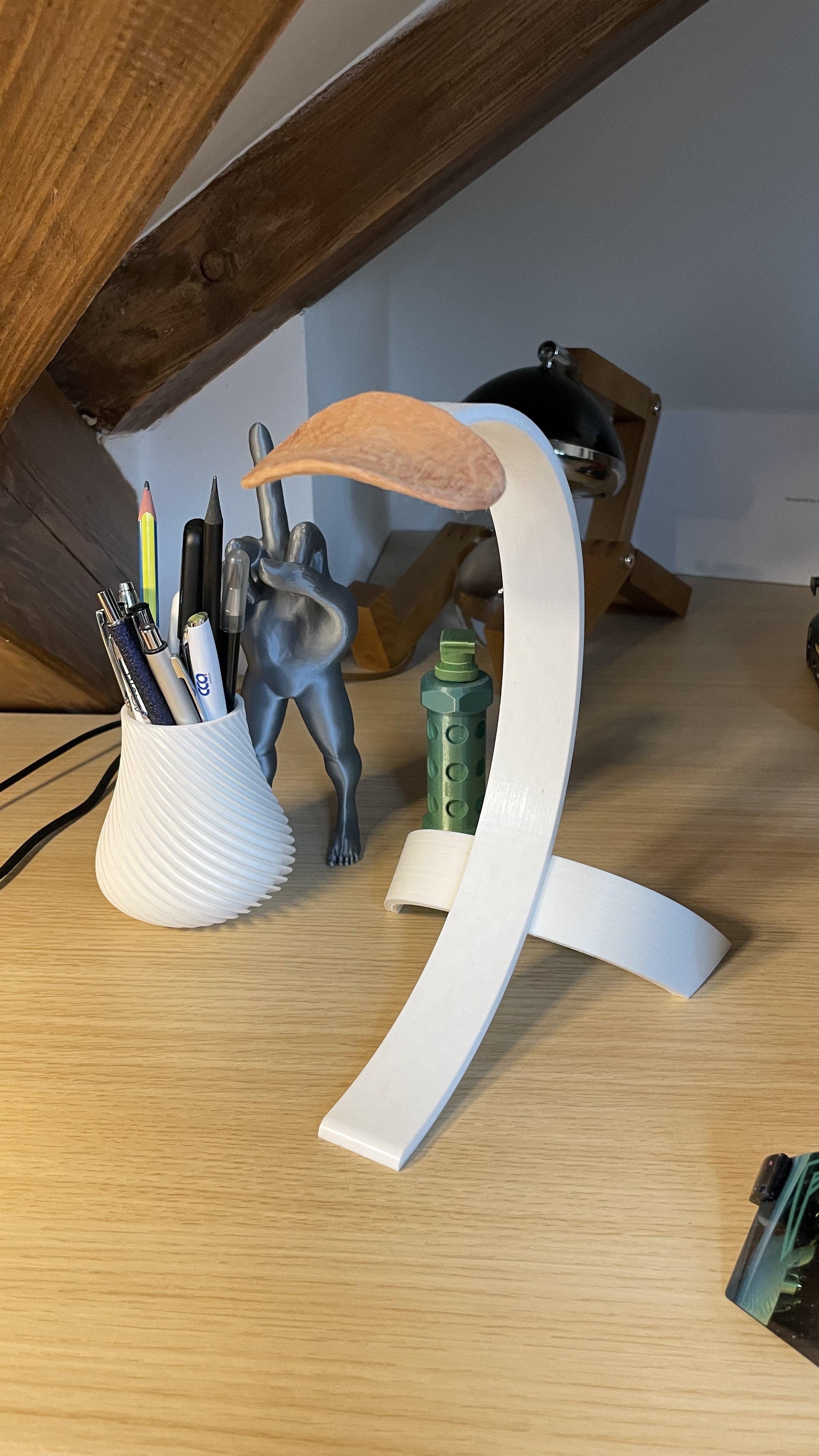 headphone stand