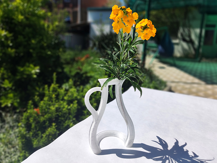 Outline vase by Leonid Babarinow | Download free STL model | Printables.com