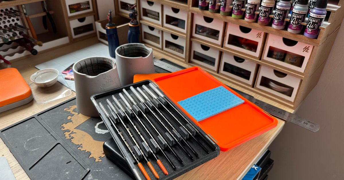 Brush Case with 20x6x2mm magnets by Chris P | Download free STL model ...