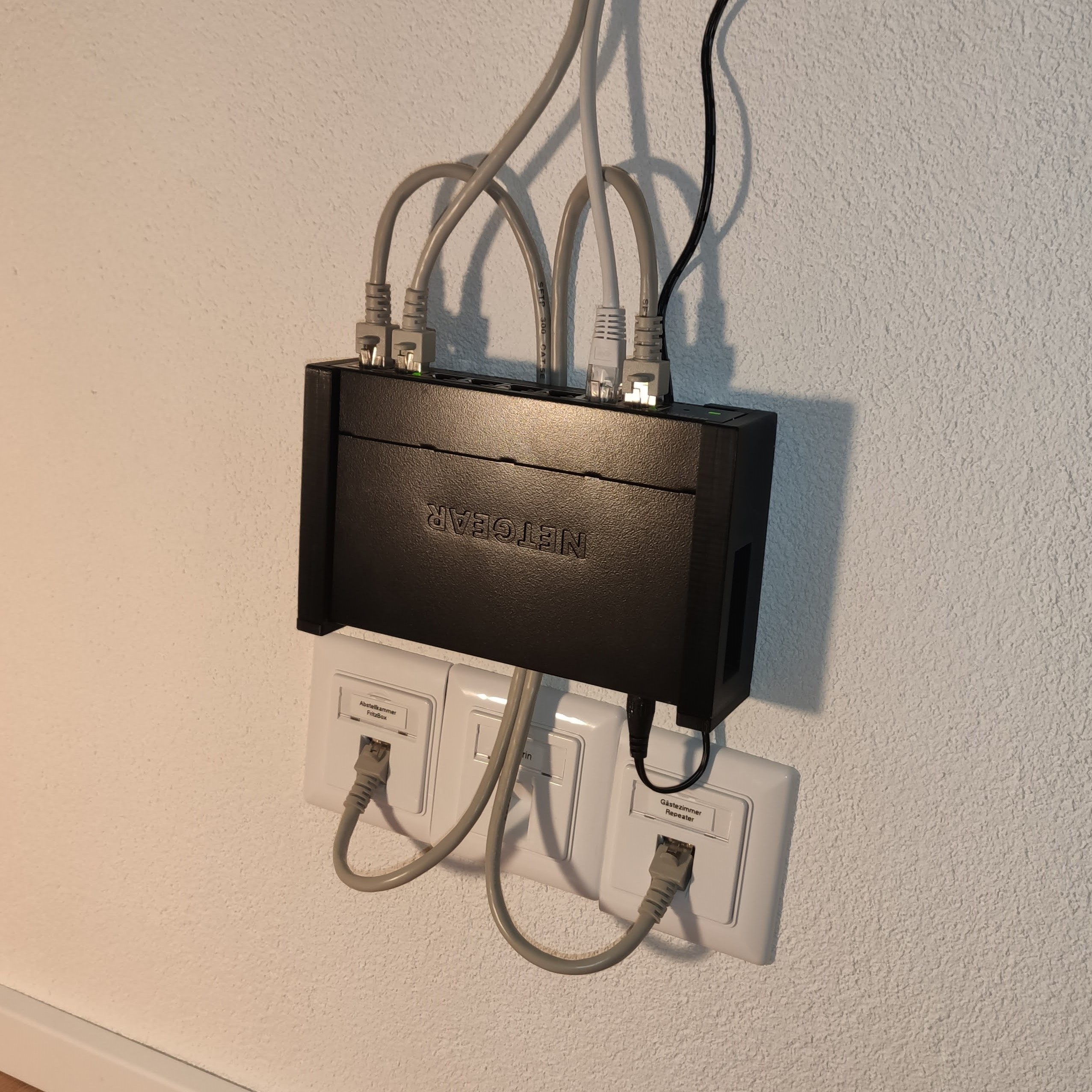 Netgear Switch Wall-Mount [GS308, S350 Series] by Franz | Download free ...