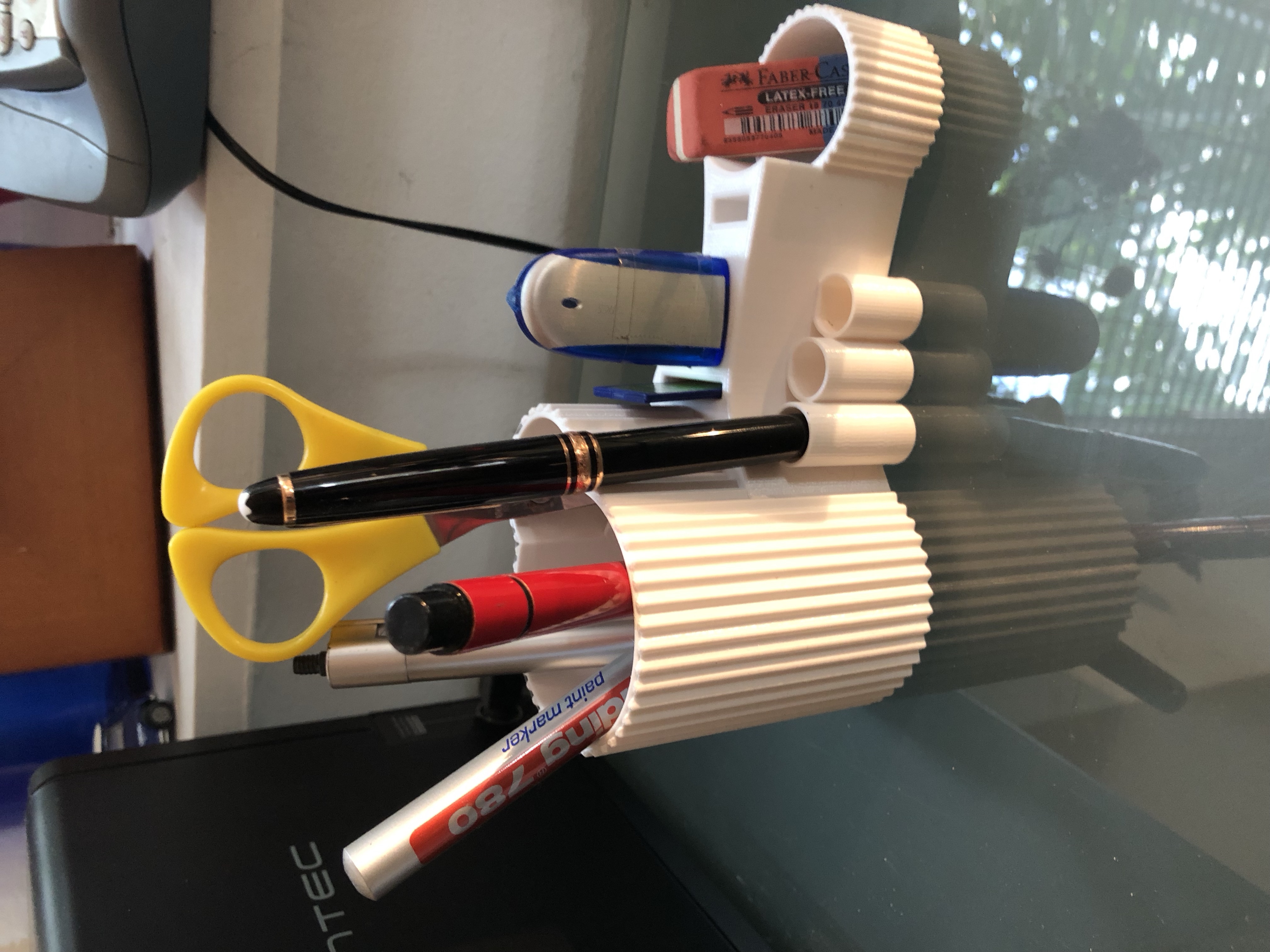 Desk Organizer with USB / SD-Card Slot