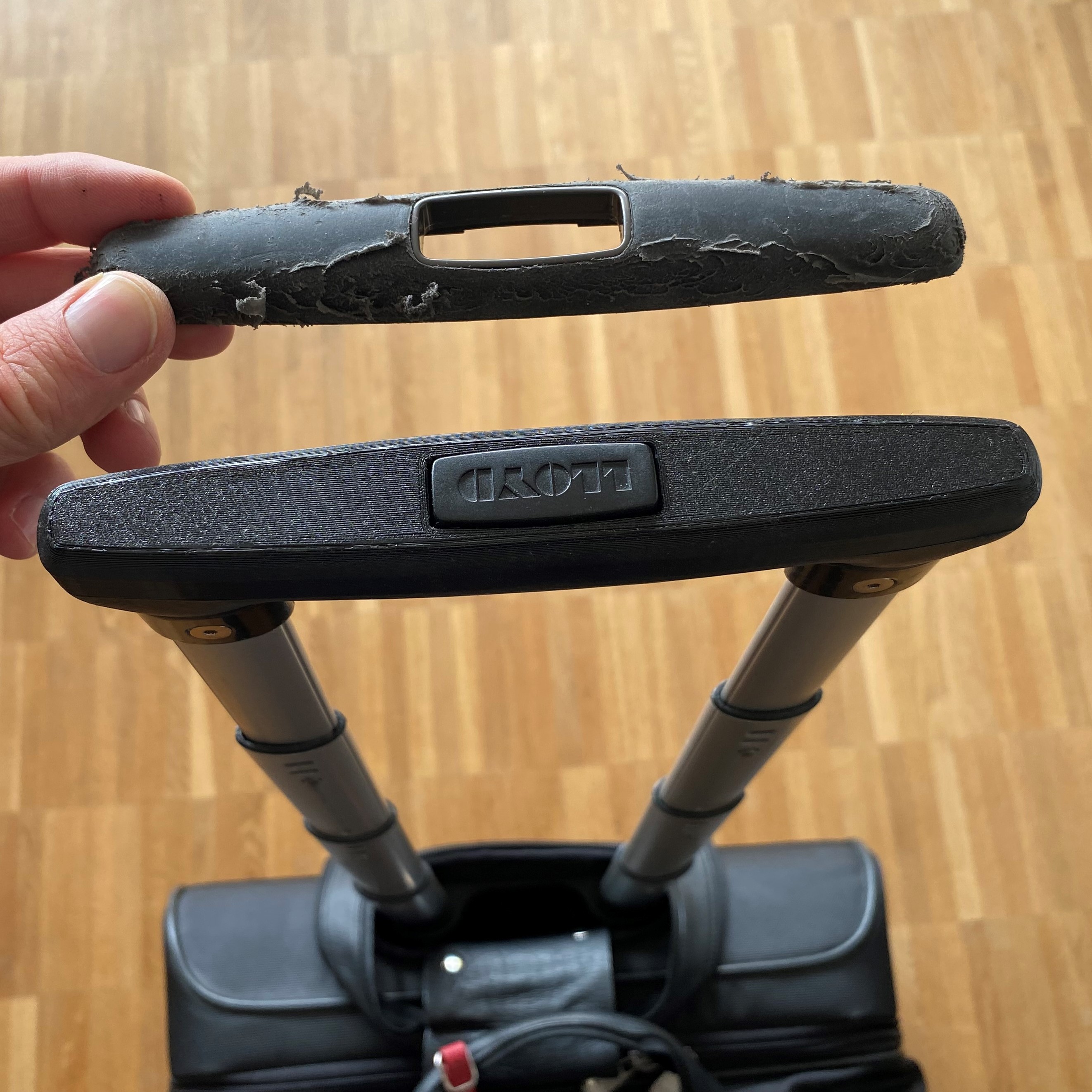Suitcase Handle replacement for Lloyd