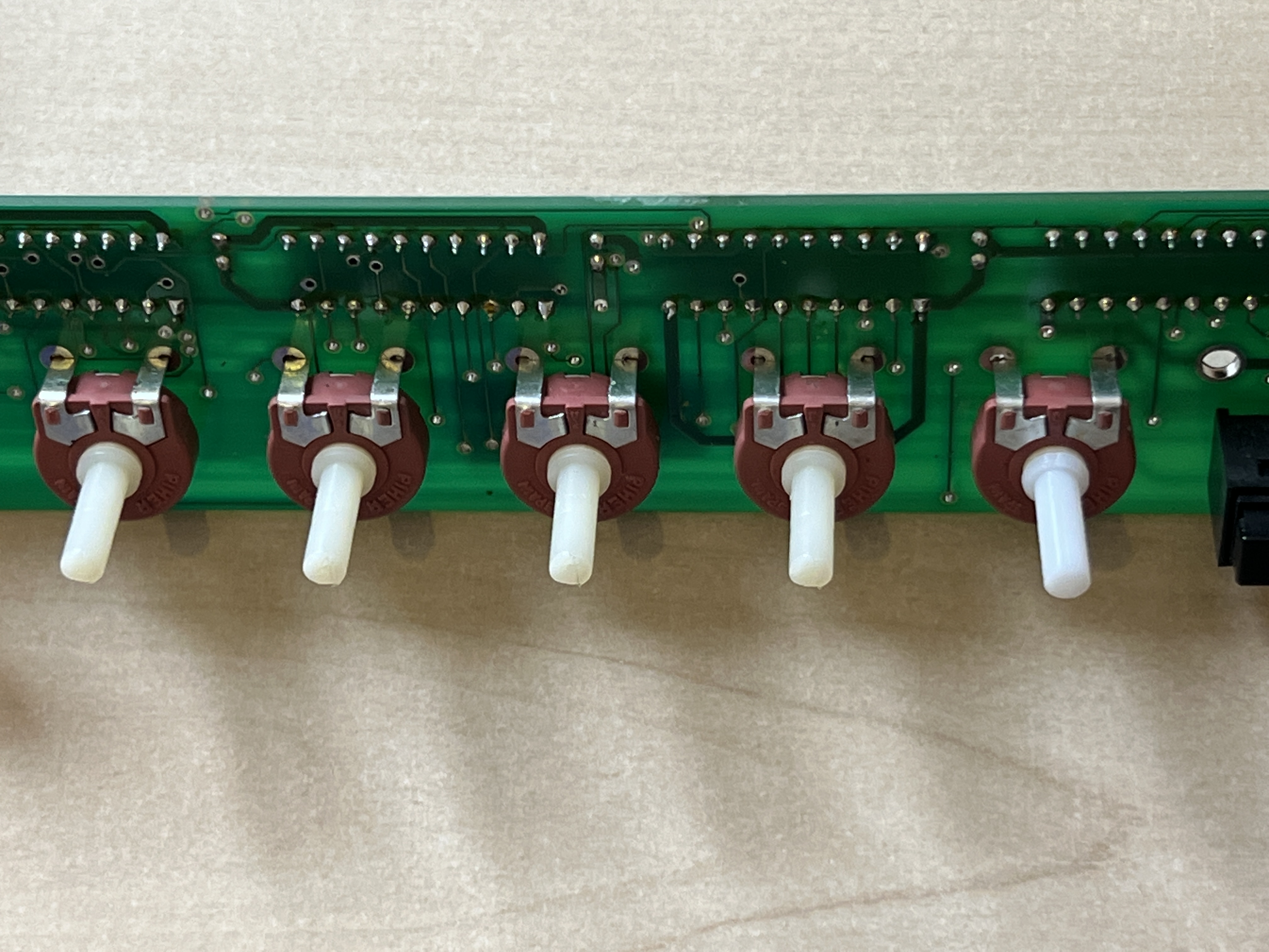 Potentiometer Shaft 4mm Diameter by iamSteve Download free STL model