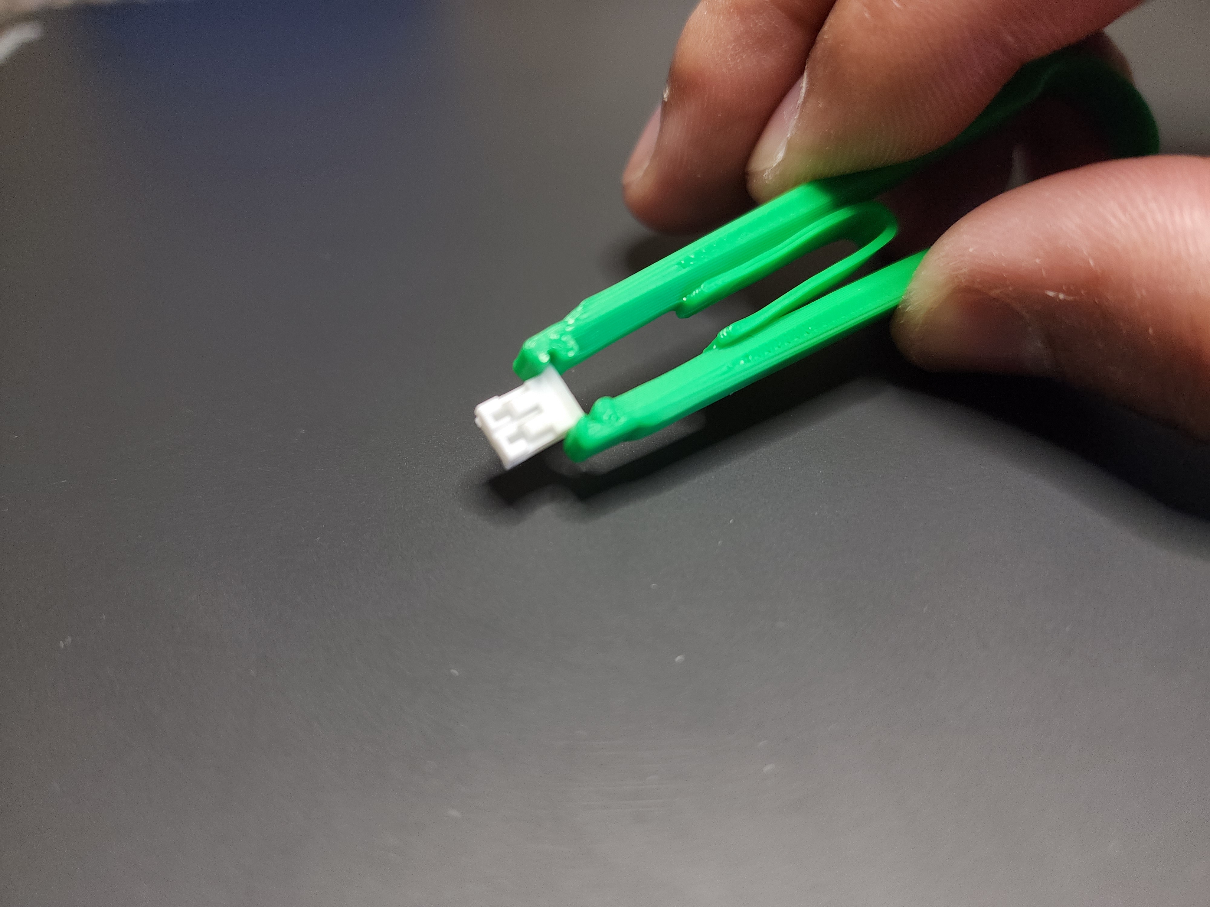 JST Tweezers 3D model thumbnail