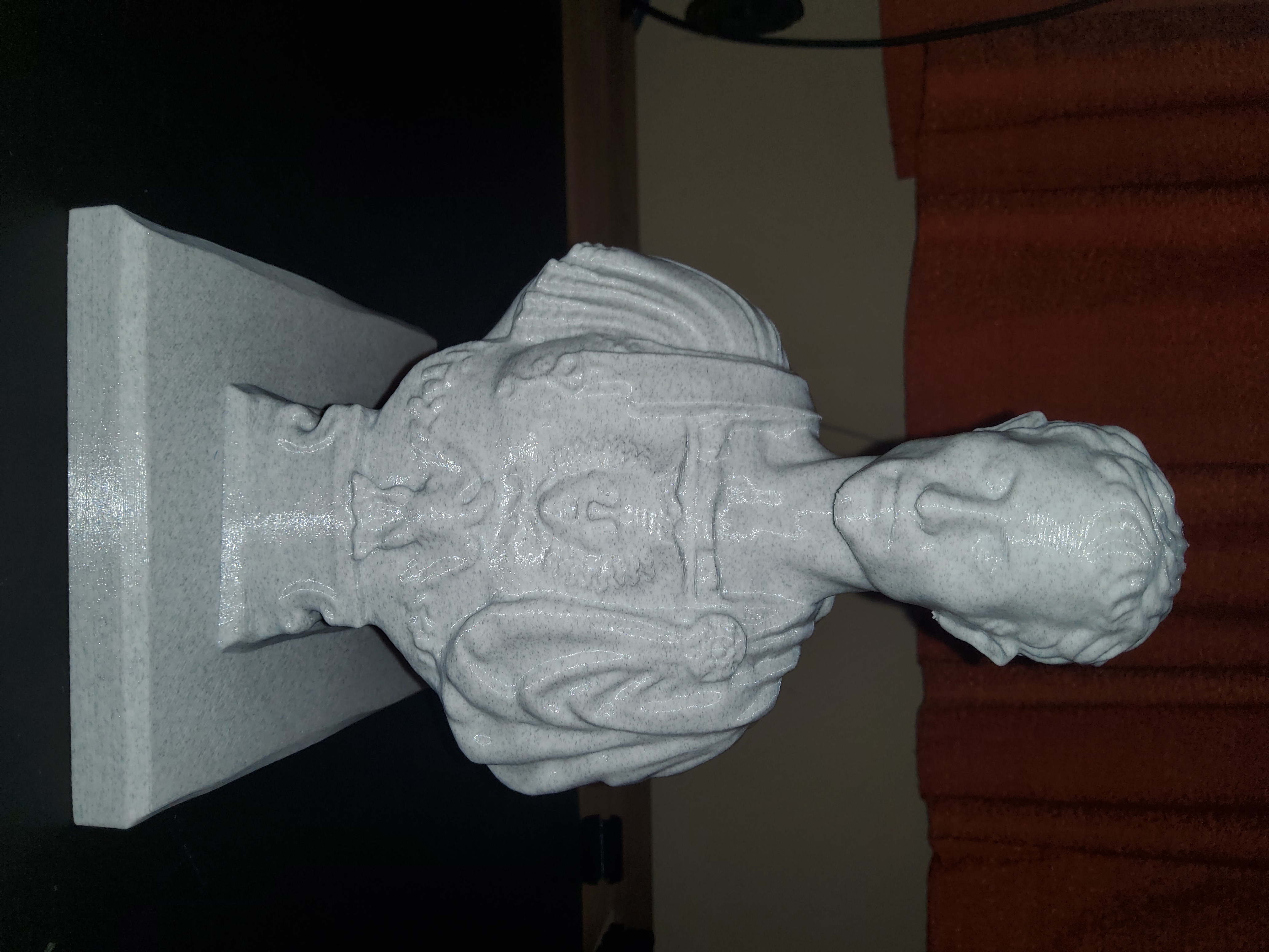 Pencil Holder with Julius Caesar motif Unbadged