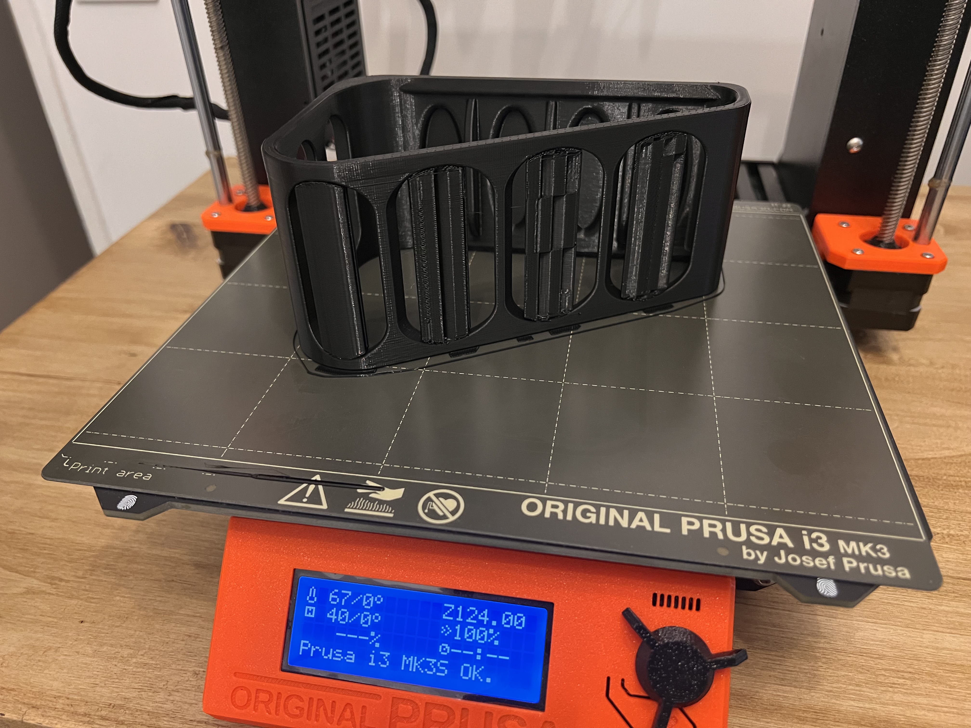 Miniatura 3 do modelo 3D Remote control holder