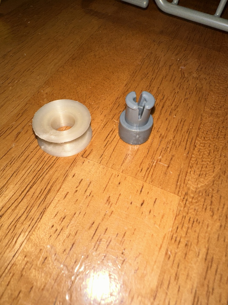 DISHWASHER UPPER RACK WHEEL ELECTROLUX FPHD2491KF0 (zero) by GregH