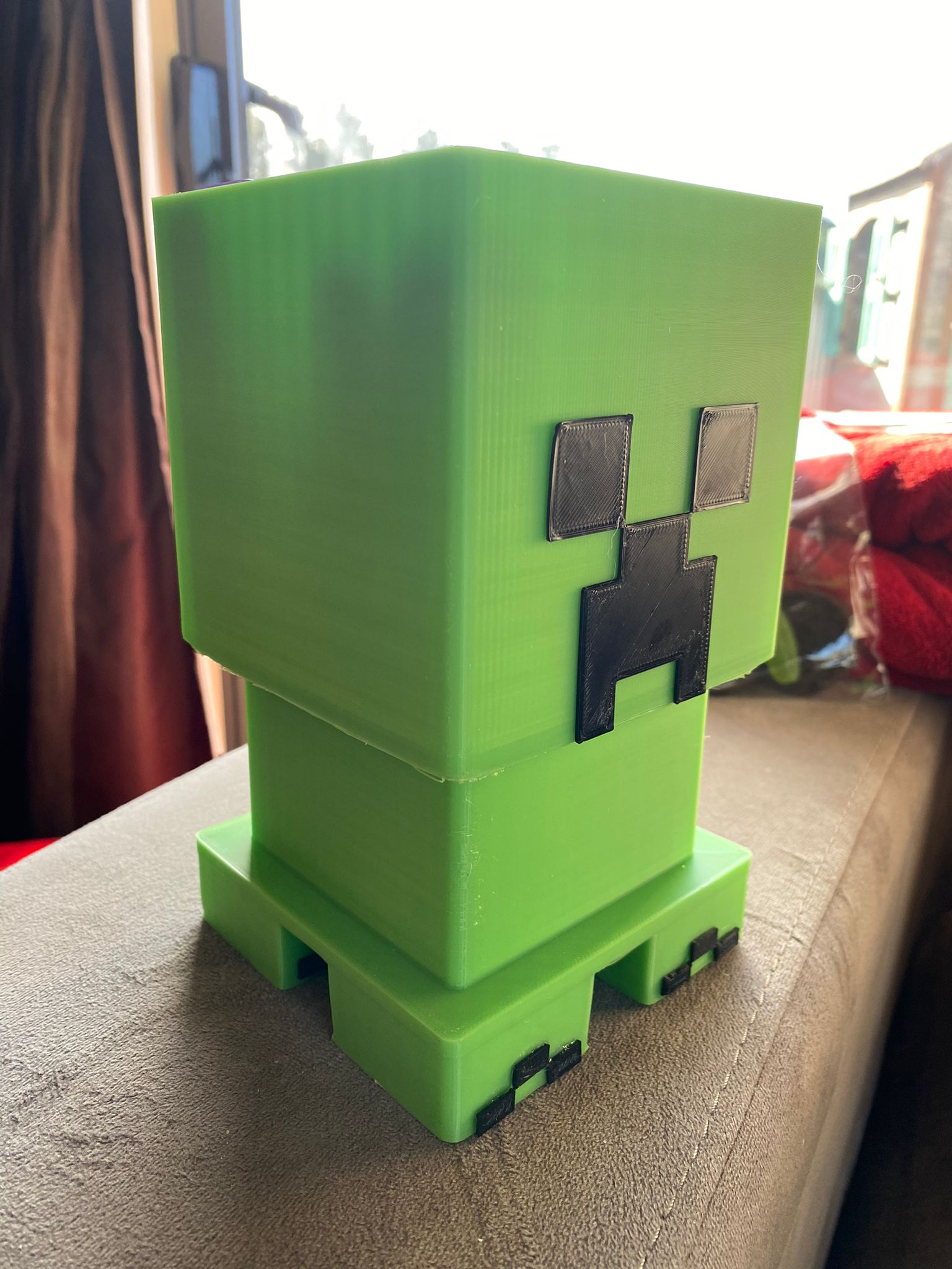 Very large creeper pencil / paint brush holder by Viaan | Download free ...