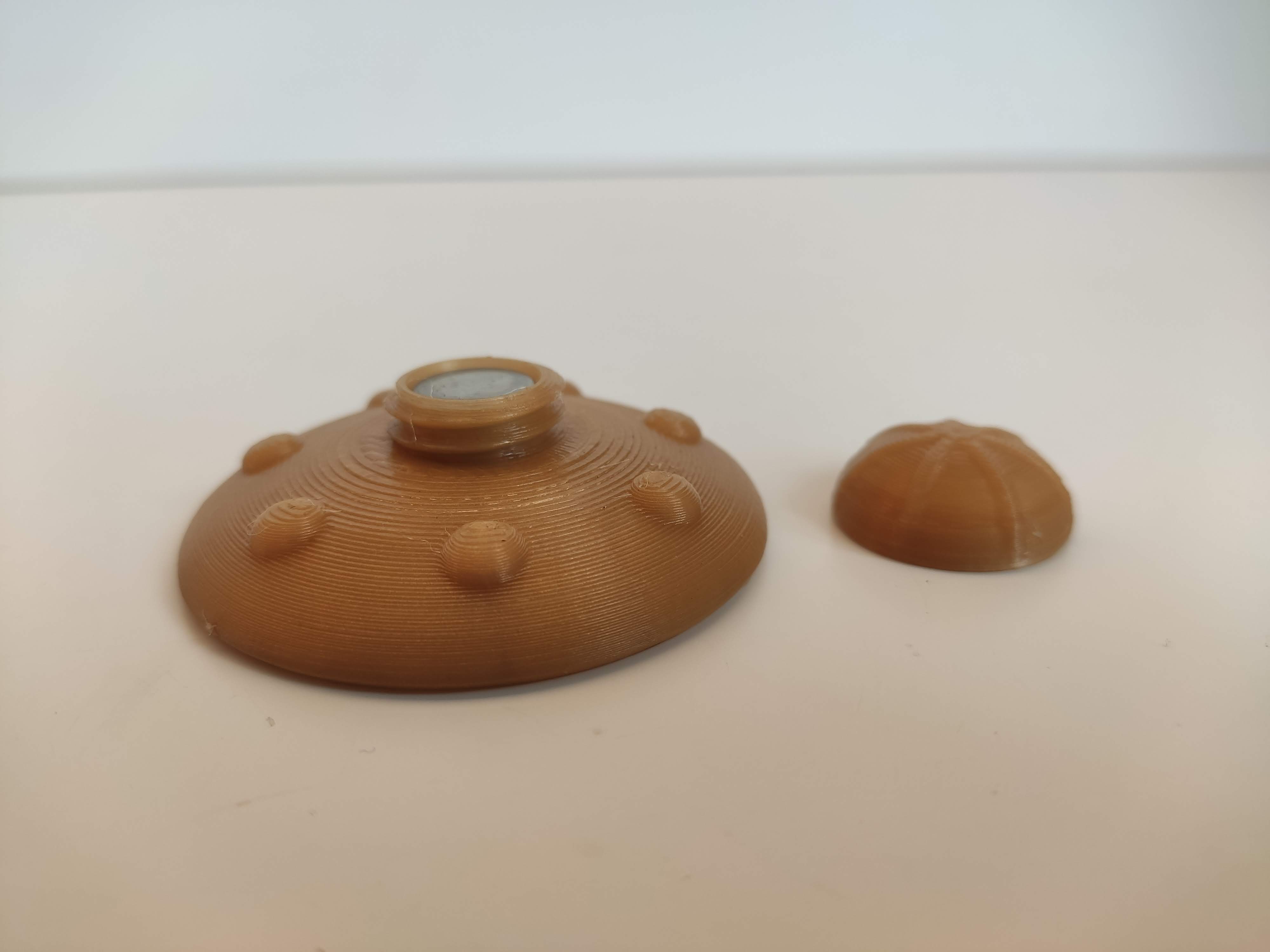 Miniatura 10 do modelo 3D Magnetic UFO