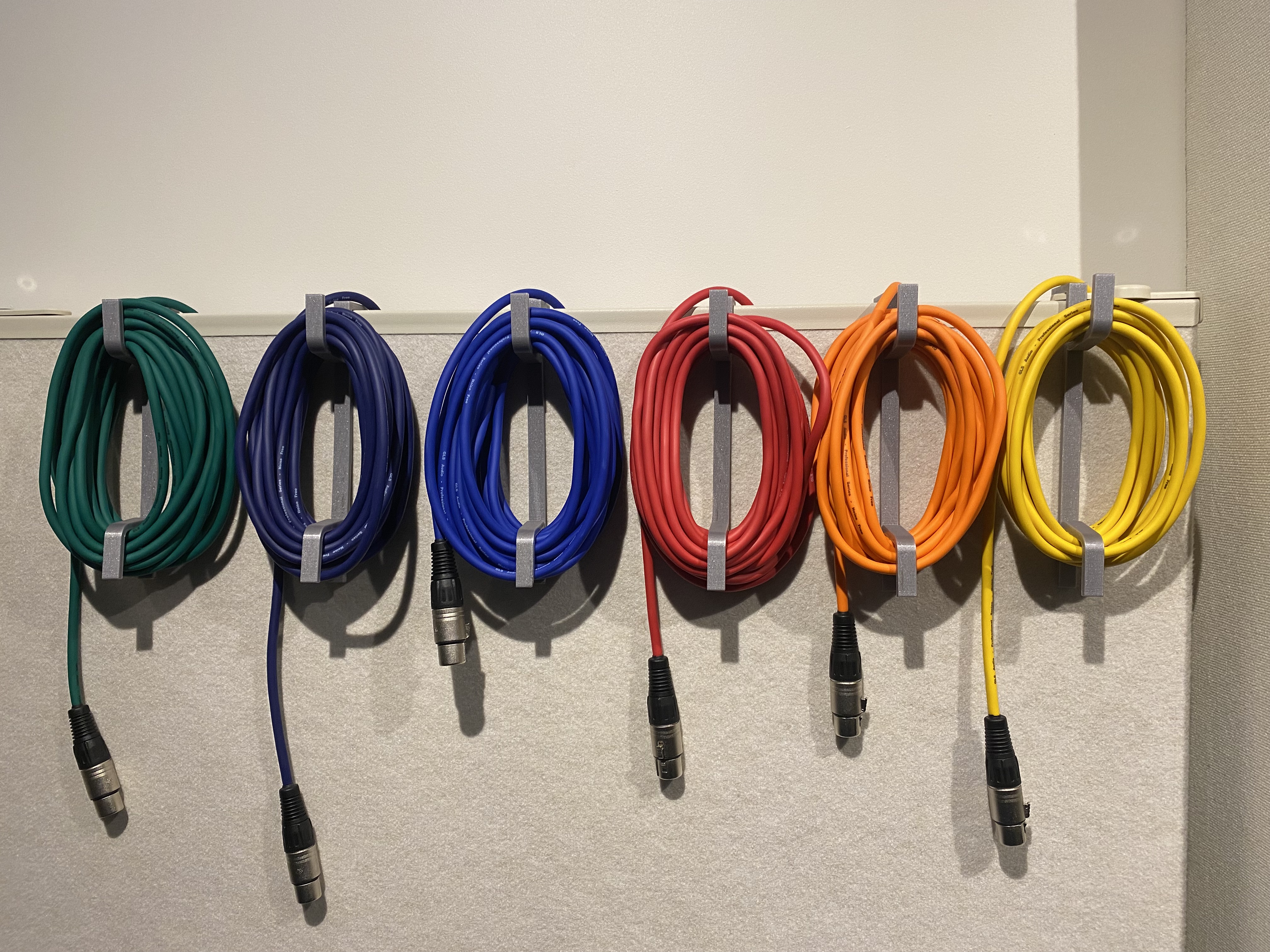 Parametric cable wrap with hanger