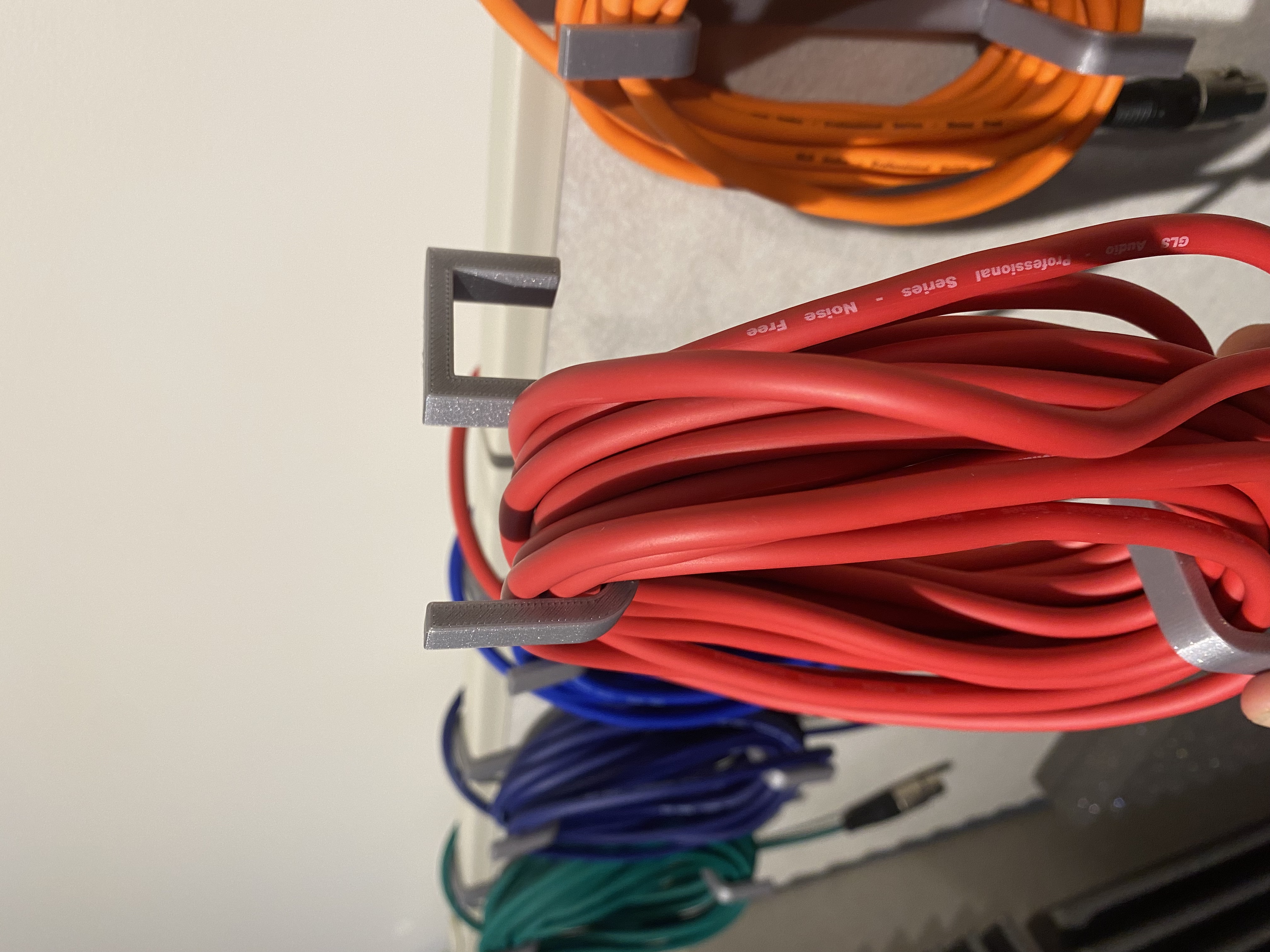 Miniatura 3 do modelo 3D Parametric cable wrap with hanger