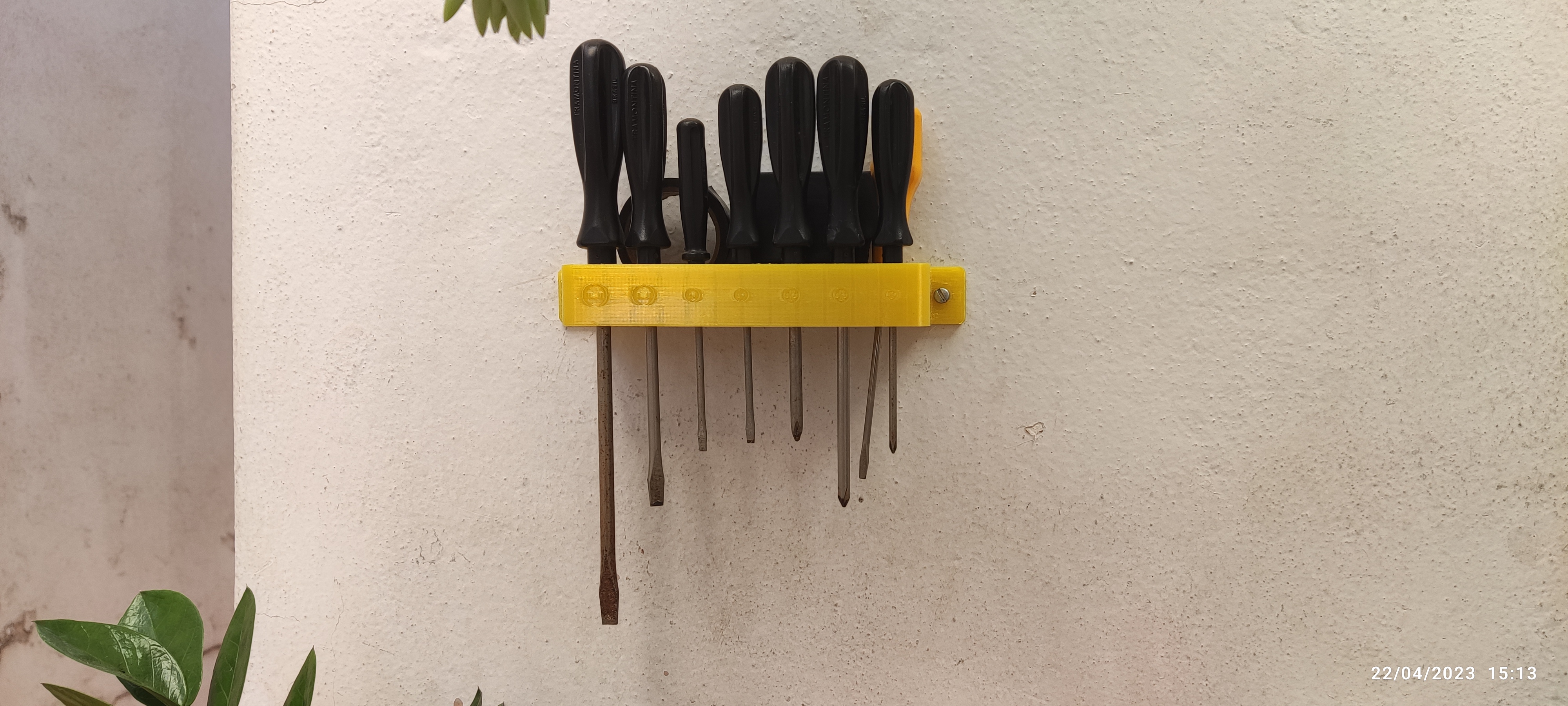 Screwdriver holder (wall mount version)
