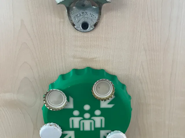 Bottlecap Collection Point - Magnetic bottlecap-catcher for wall-mounted bottle-opener --- Kronkorken Sammelpunkt