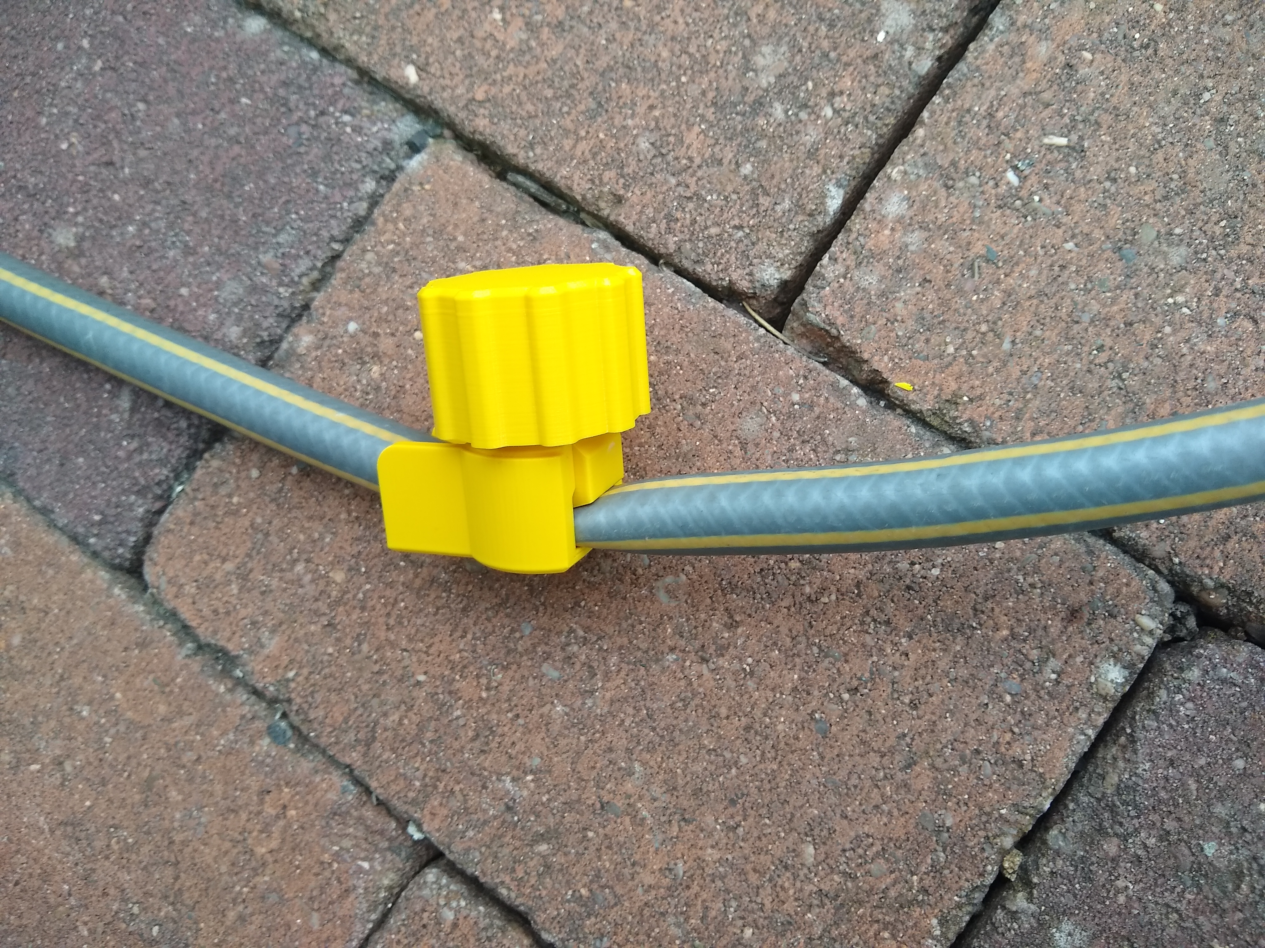 Quetschventil für Gartenschlauch / Pinch valve for garden hose