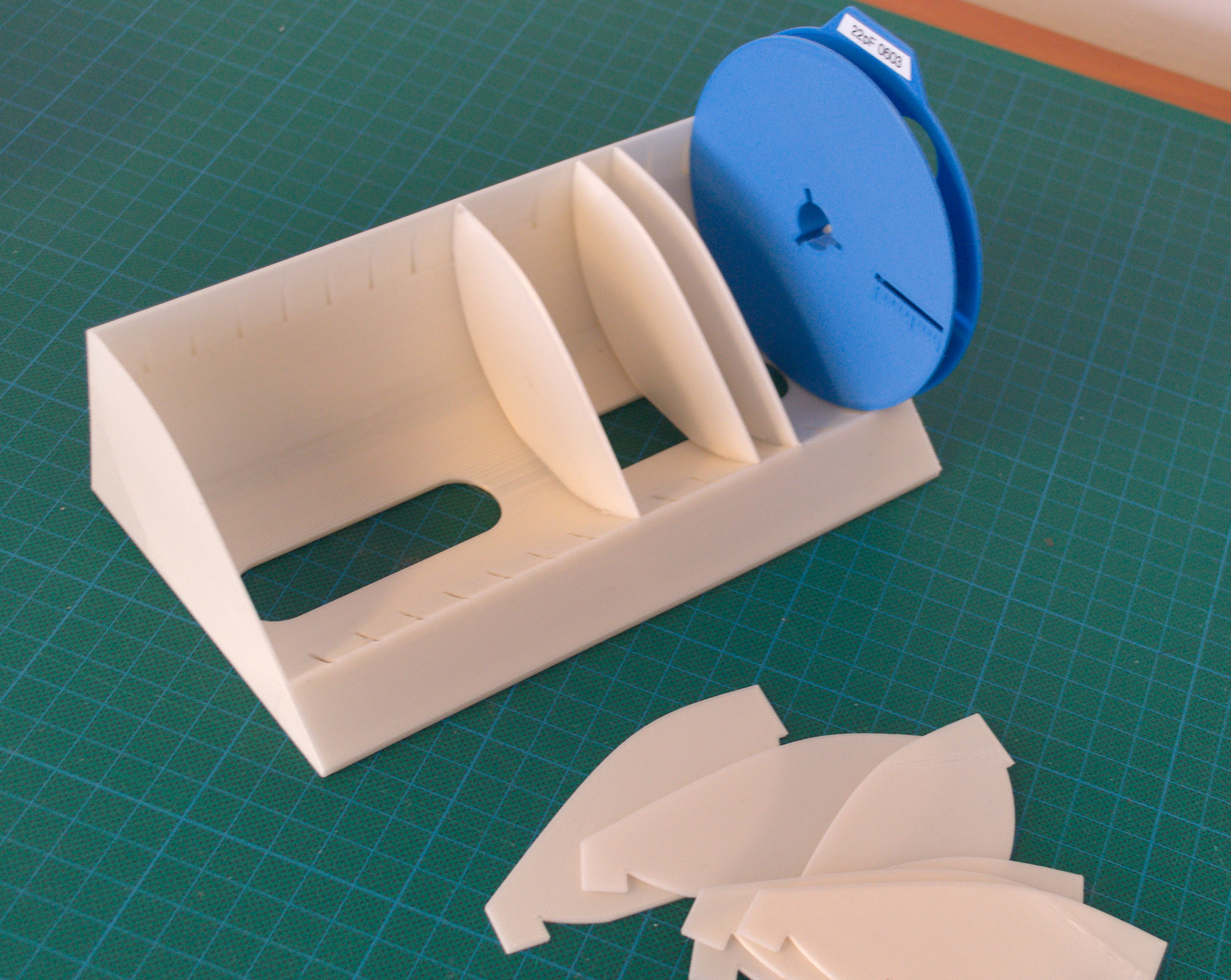 Miniatura 2 do modelo 3D Mini-reel tray, version 2