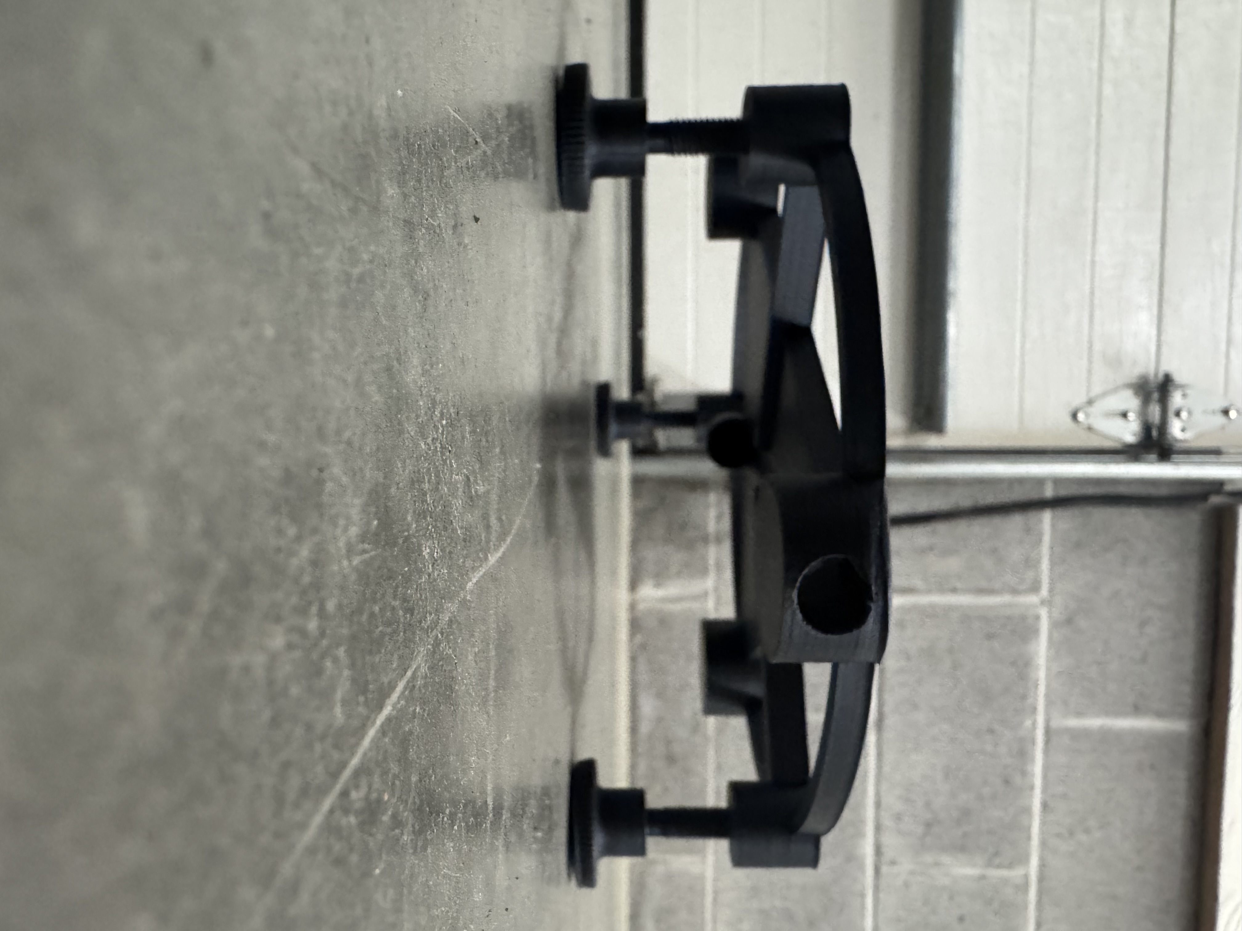 Knurl bolt for leveling Rapsodo MLM2Pro stand