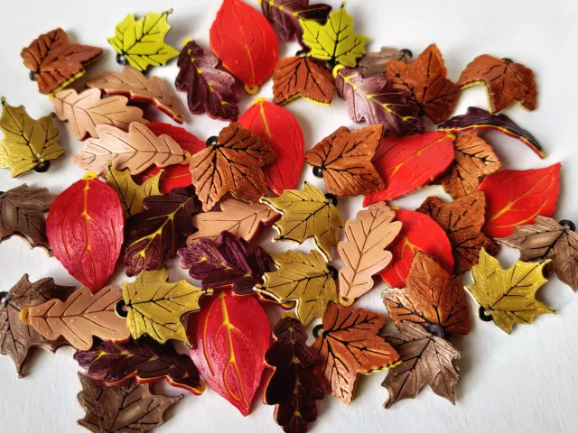 Autumn leaves: Earrings collection