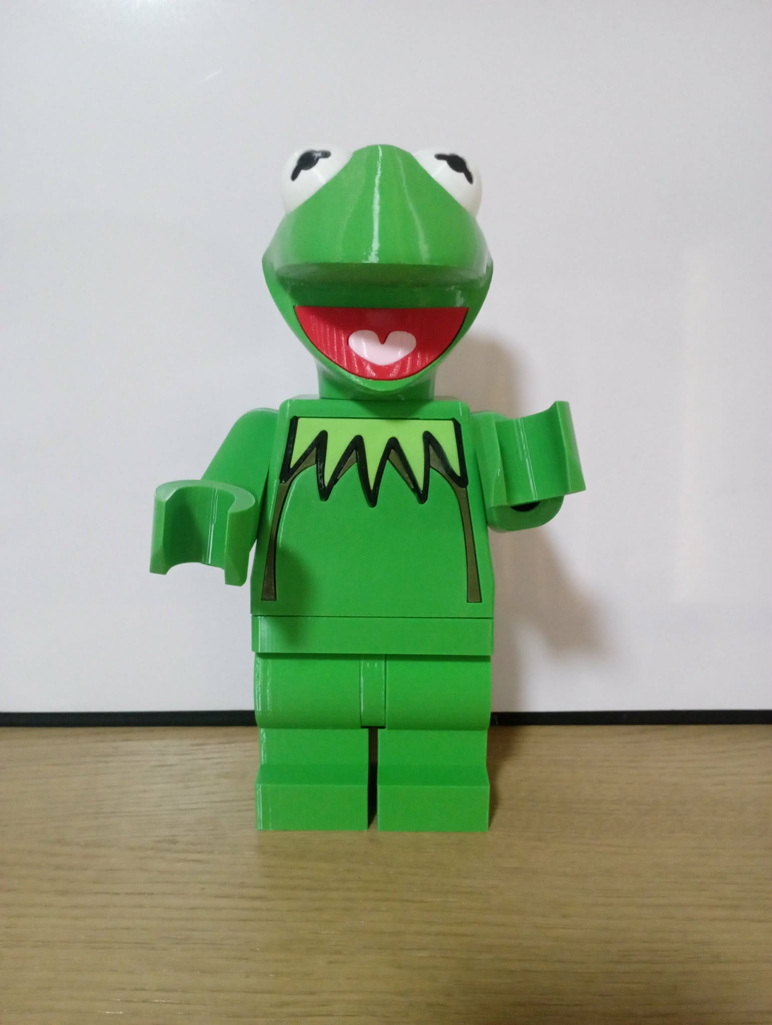 Muppets Kermit the frog Giant Minifig