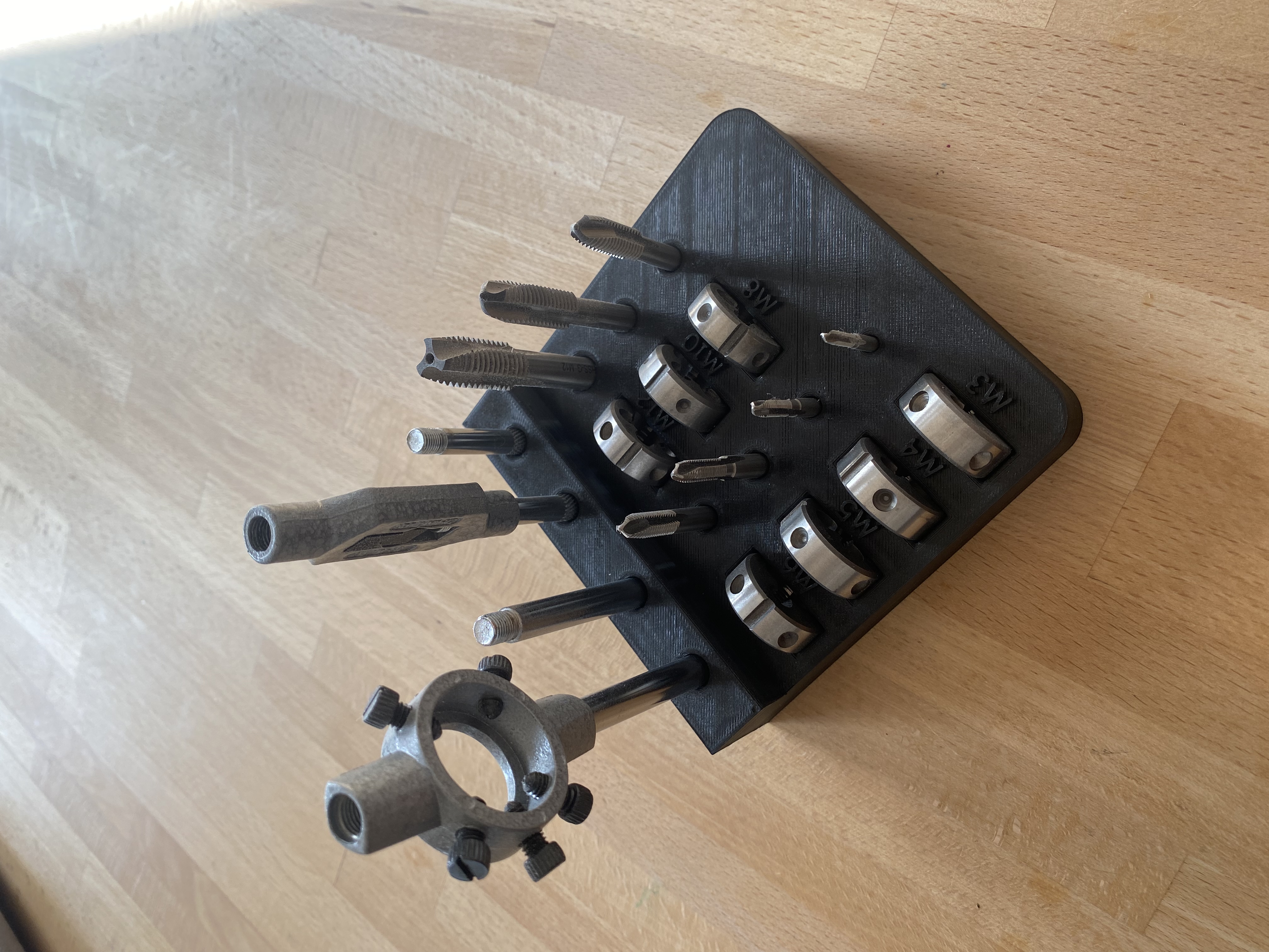 Gewindeschneider Organizer