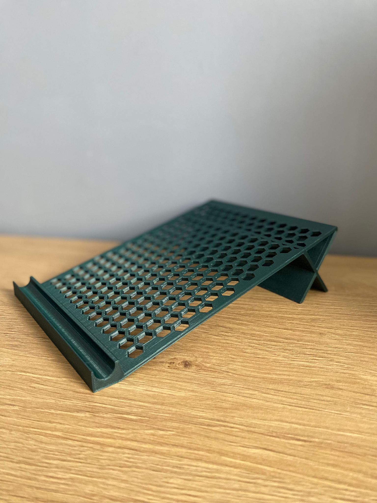 laptop, iPad, tablet and phone stand