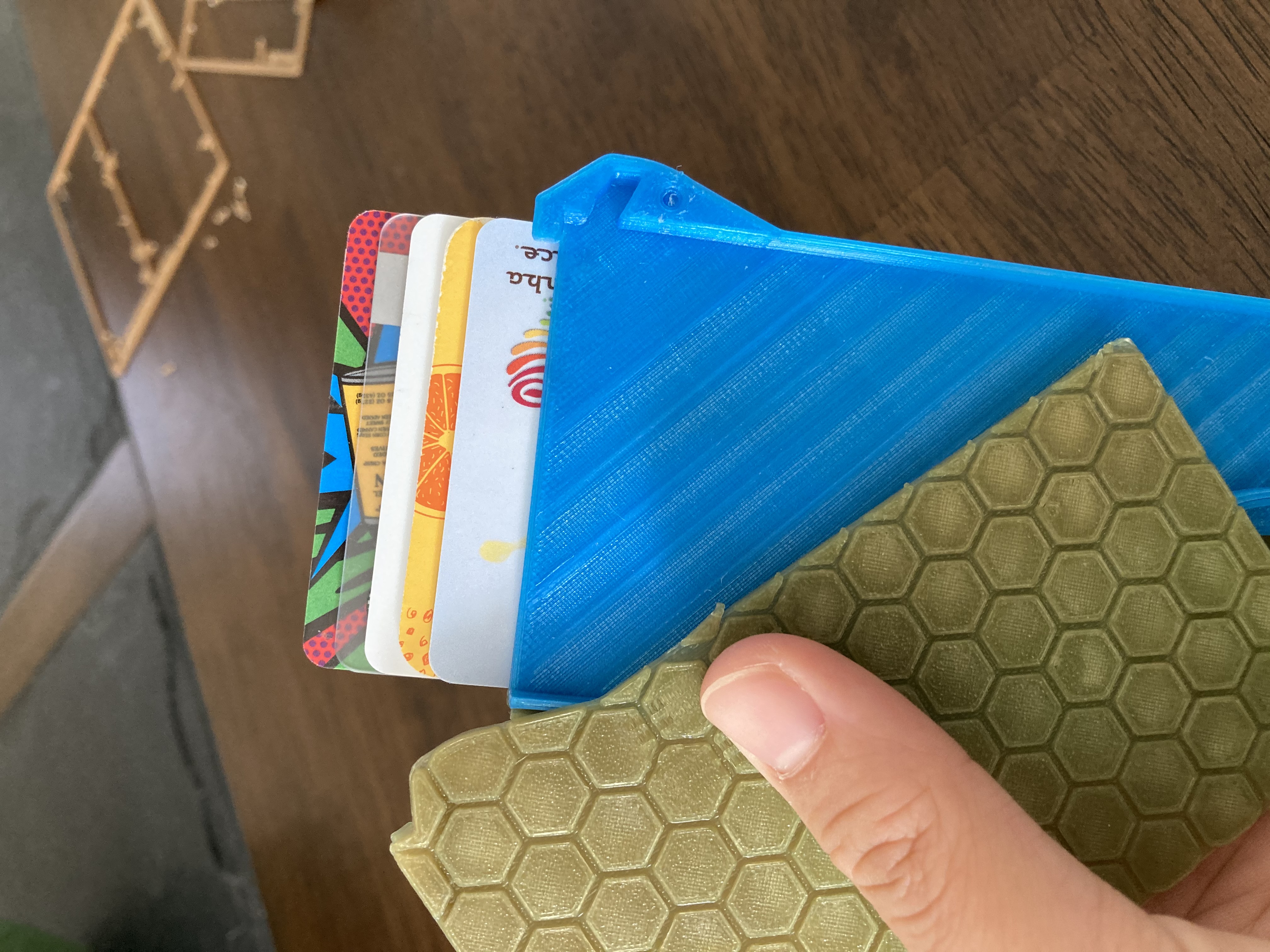 Honeycomb Smart Wallet With SD Card Slots