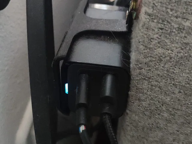 Baseus  65W GaN Charger mount