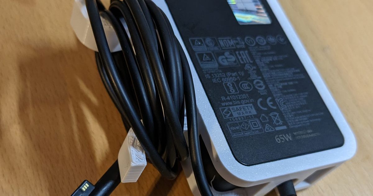 Surface Pro 7 Cable Management (65W Charger) by Boris Böhlen Download