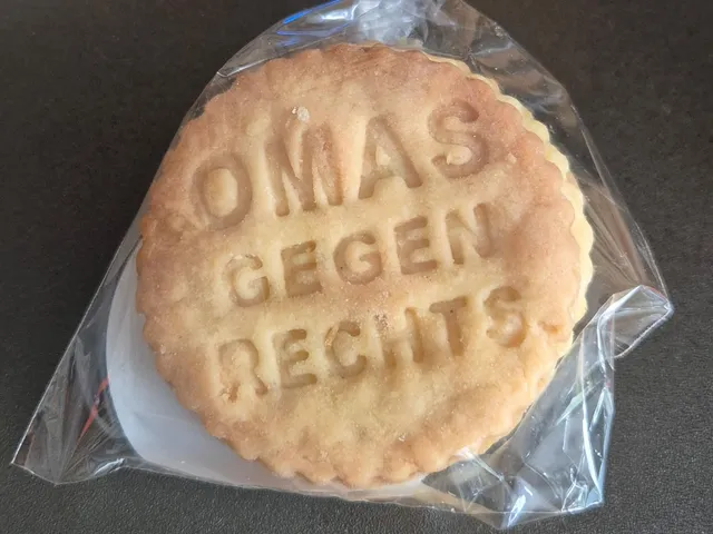 Omas gegen Rechts Keksausstecher60mm