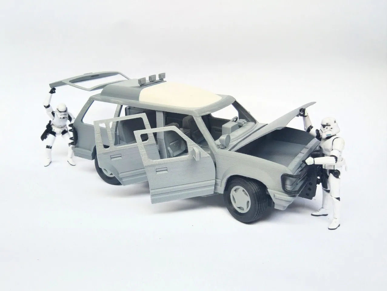 1:18 Jurassic Park SUV by Toymakr3d | Download free STL model