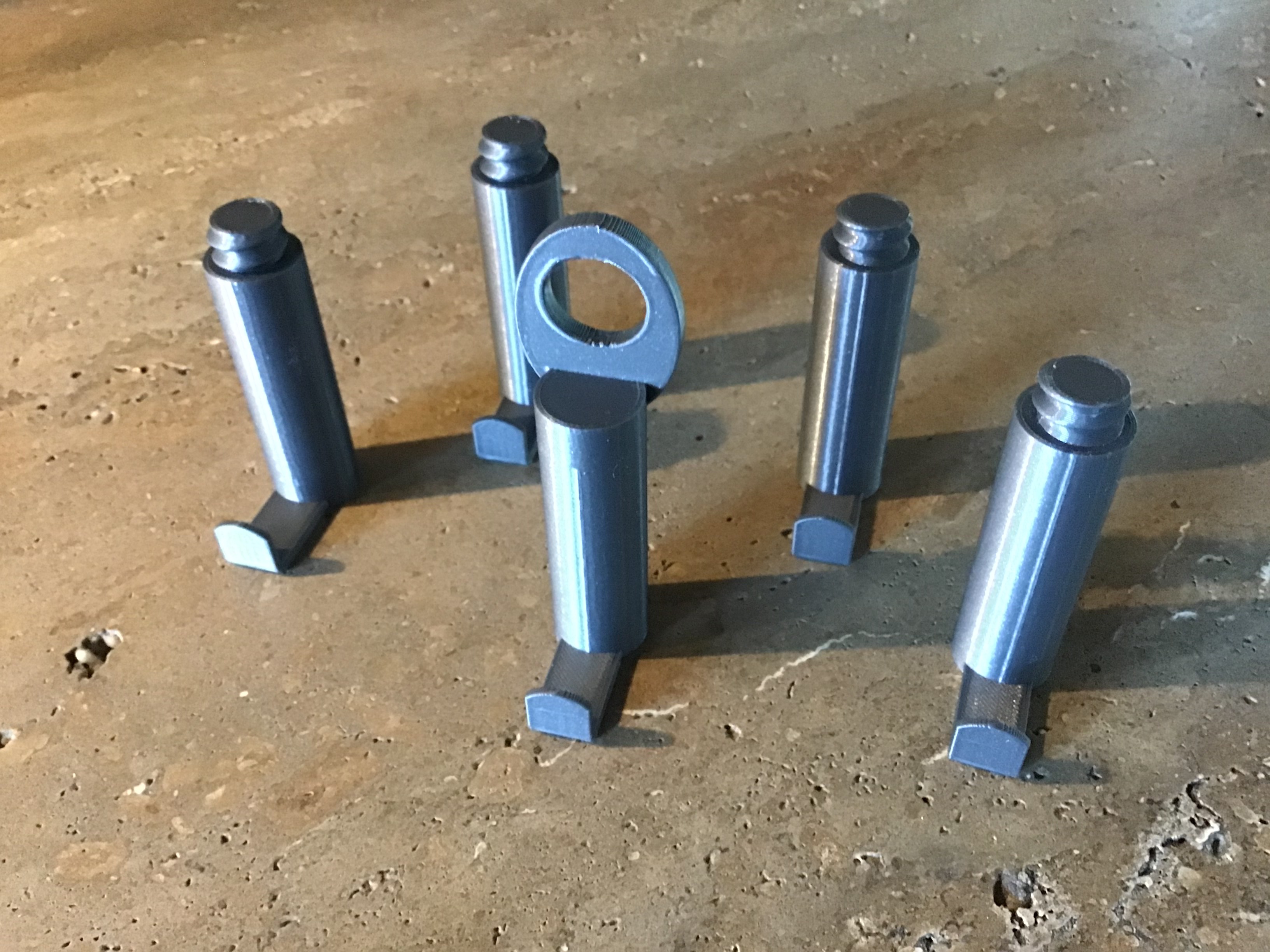 Expandable Vertical Hanger System