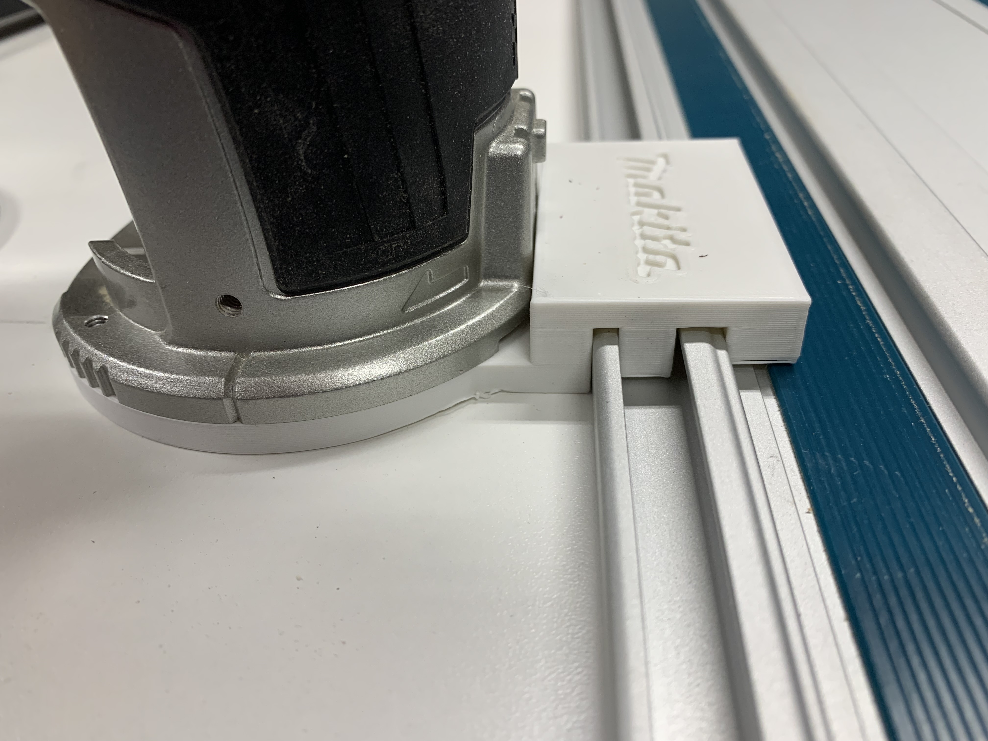 Tracksaw Guide plate/adapter for Makita Trim Router by JohnMartin