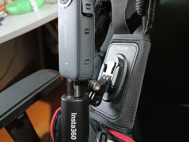 Insta360 Selfie Stick Quick Release Holder
