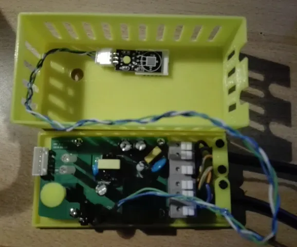 sonoff th10/16 + temperature and humidity sersonr enclosure