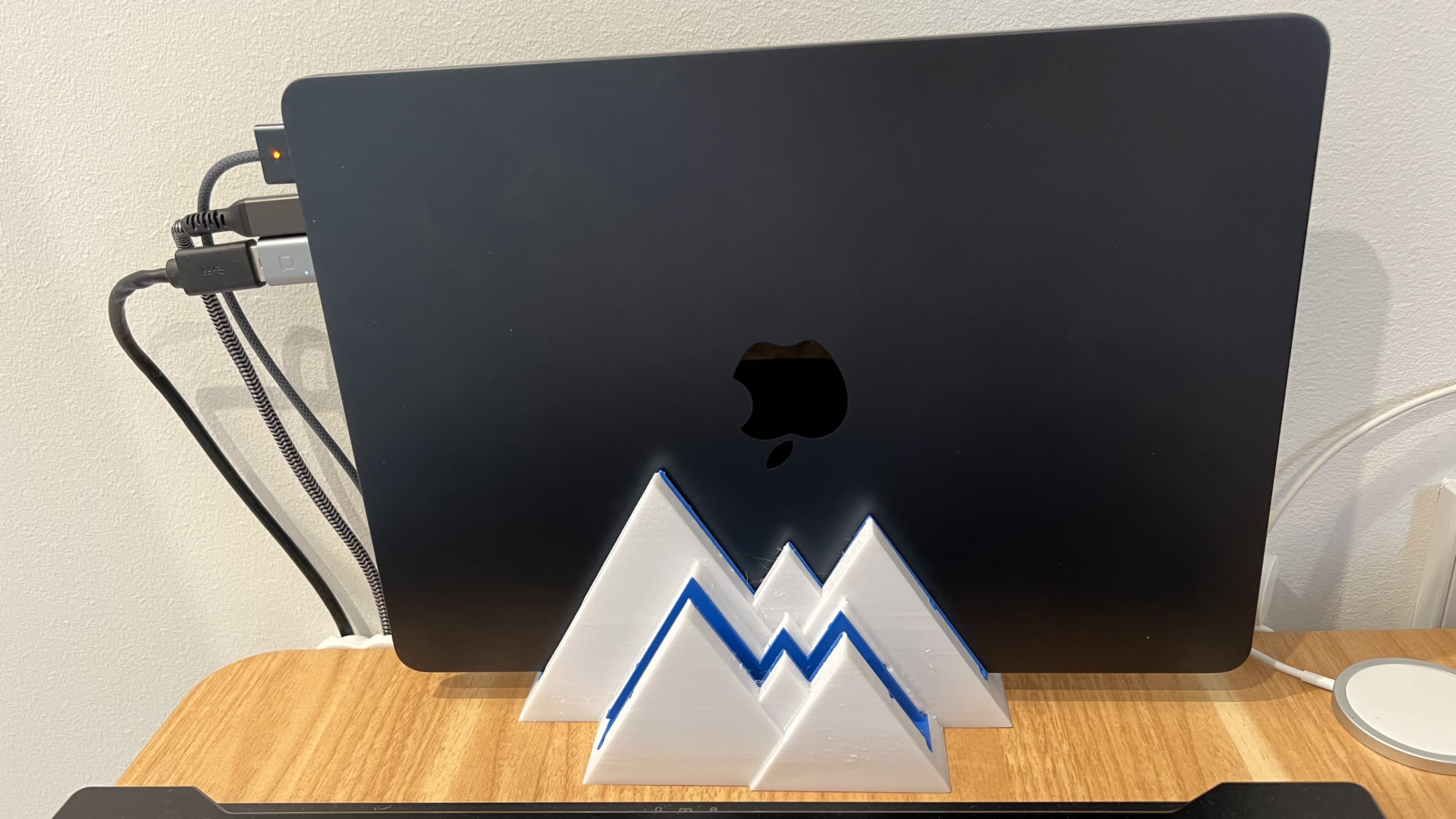 MacBook Air M2 and iPad Stand