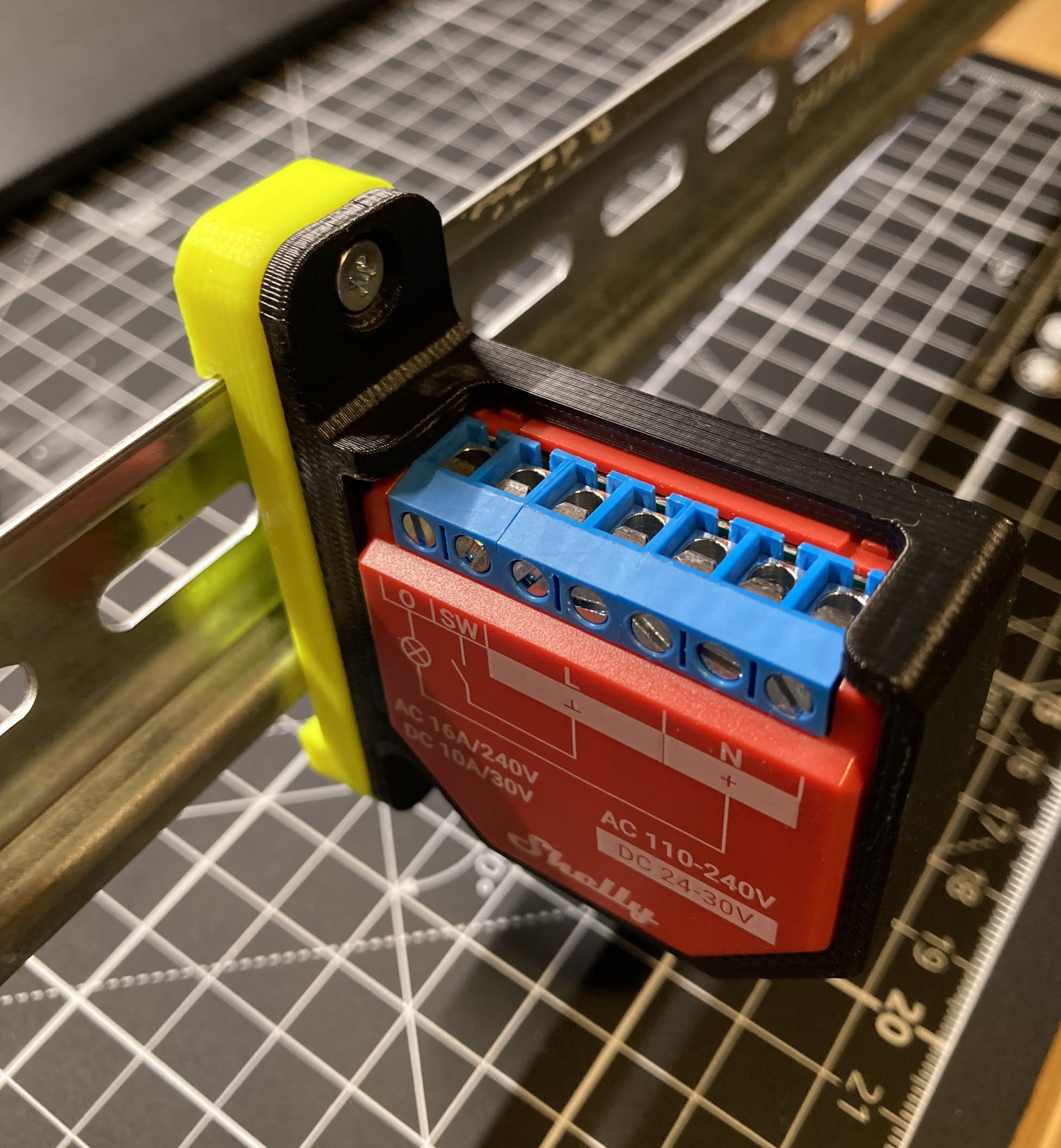 Shelly Plus 1PM Adapter for DIN Rail Bracket 3D model thumbnail