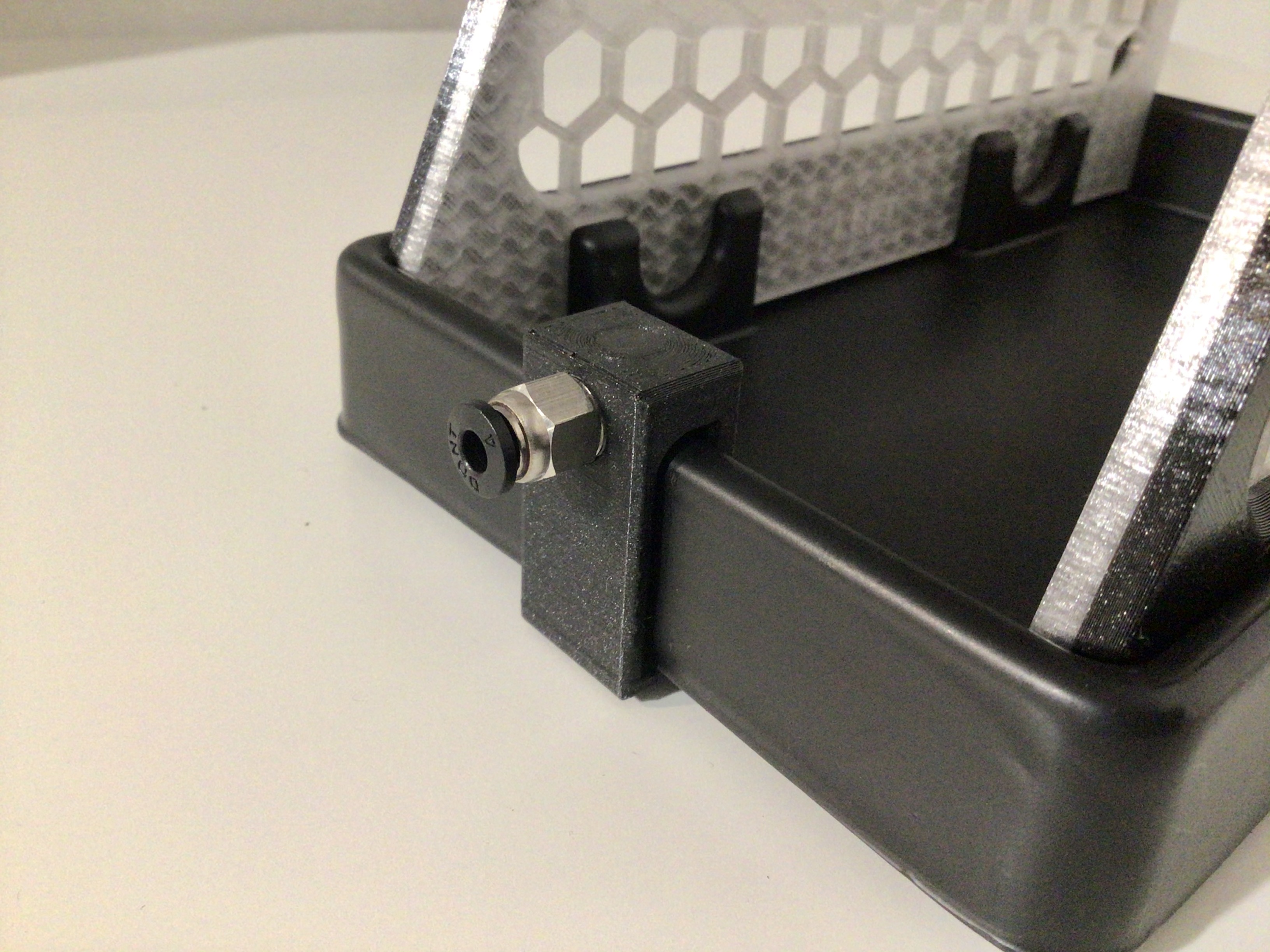 PC4-M10 Gravity Spoolholder Clip