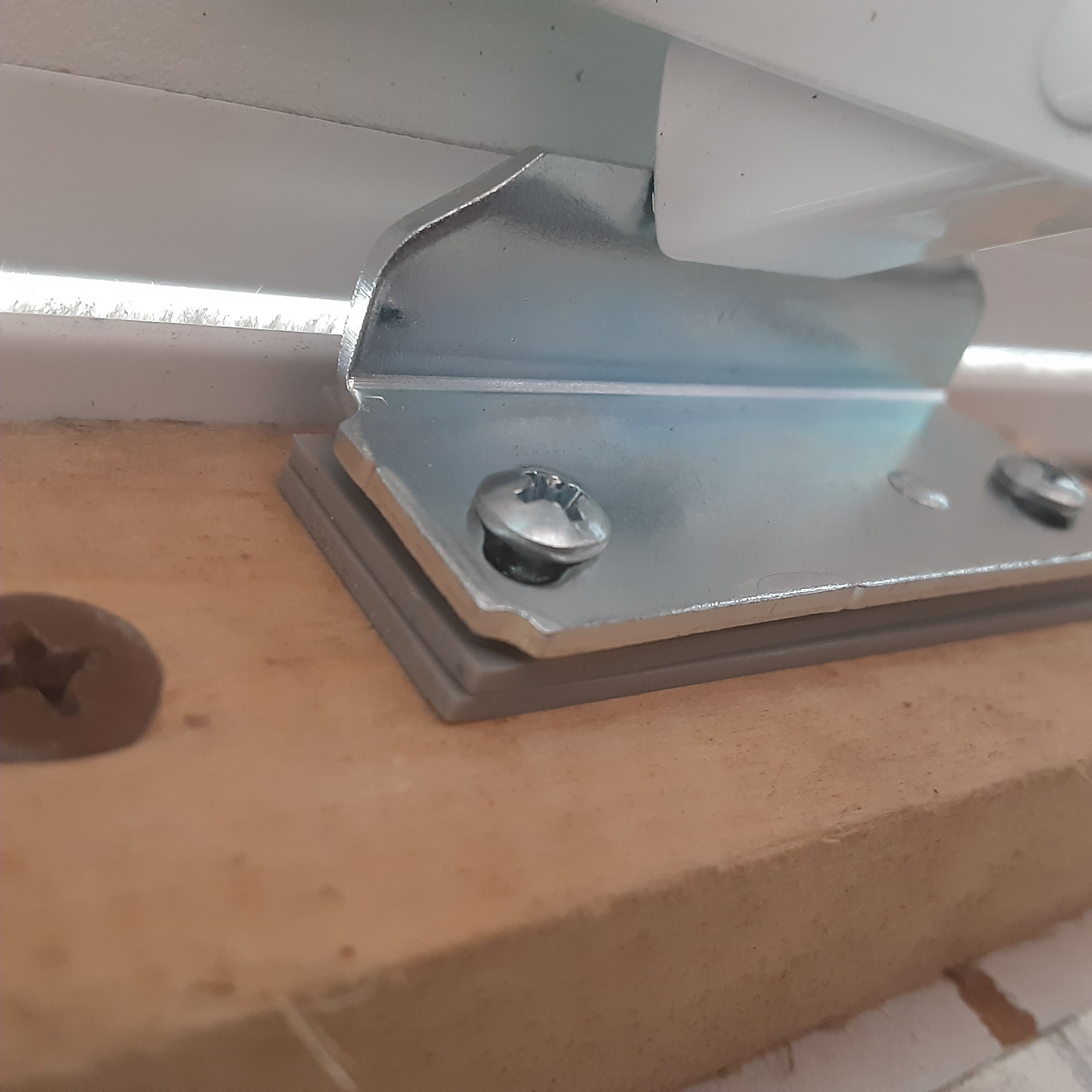 Screen door latch shims by B&B TECH Download free STL model