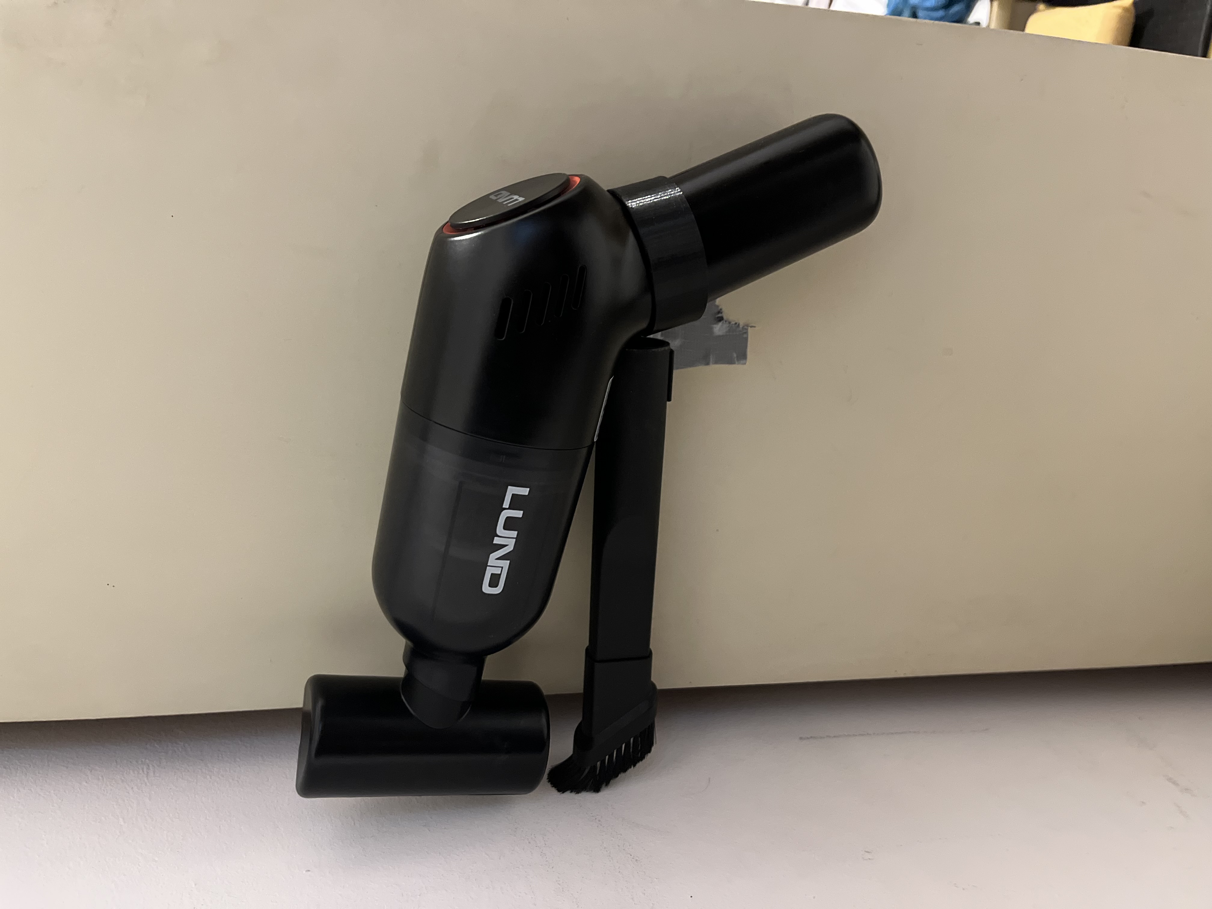 hand vacuum cleaner stand