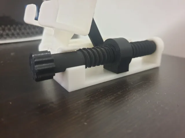 Finer Threaded Screw for the Screw Adjustable Phone Stand