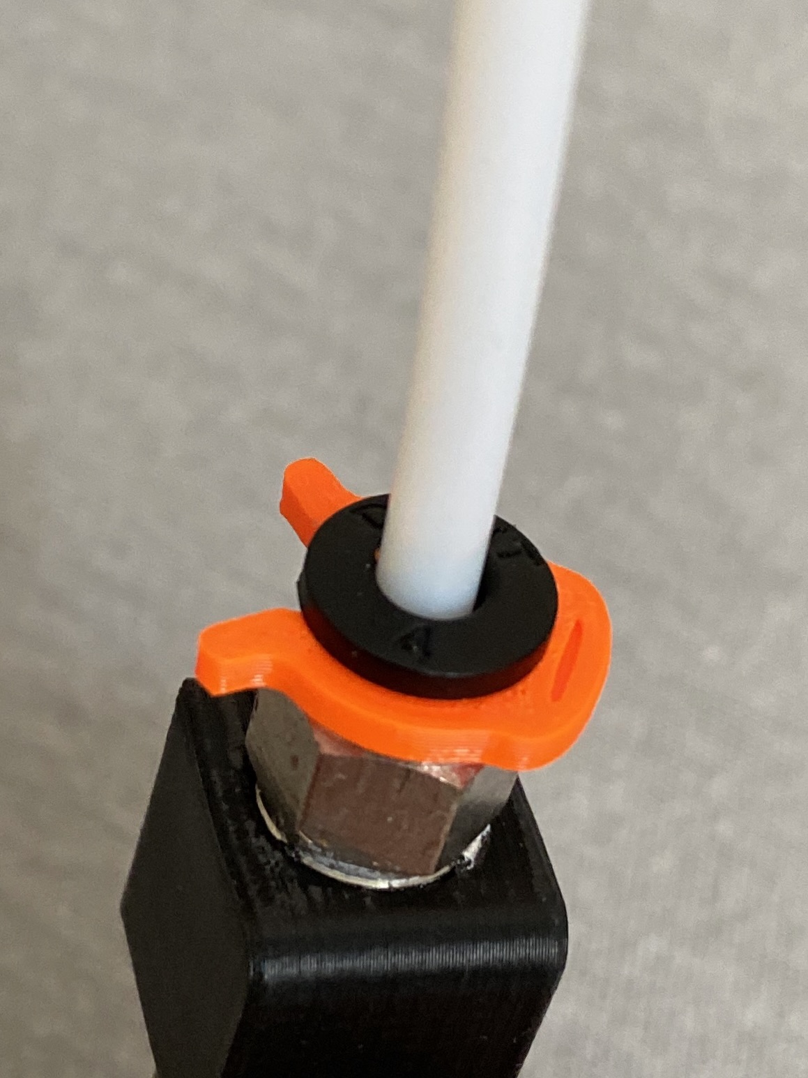 PC4-M10 Locking Clip