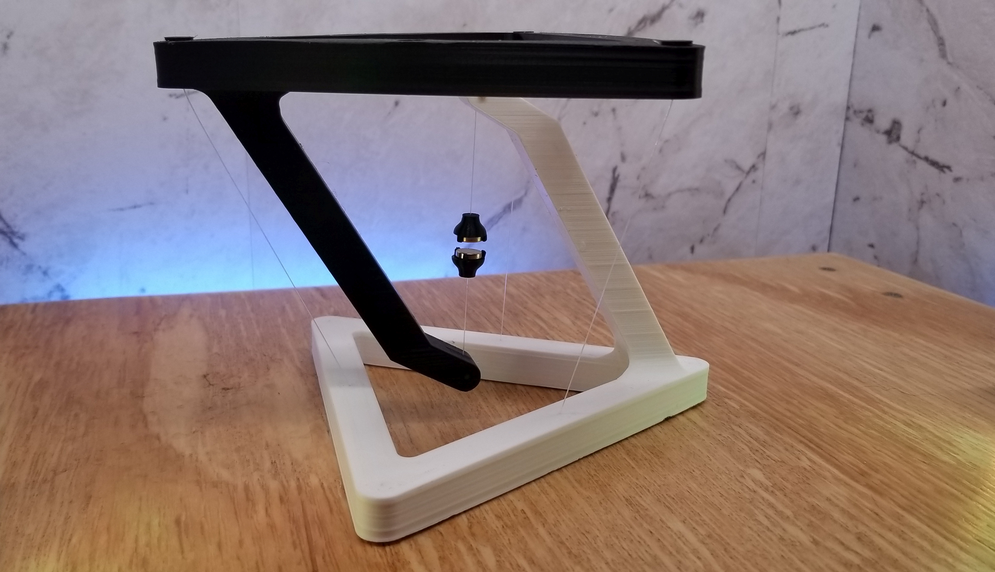 Miniatura 2 do modelo 3D Magnetic Tensegrity Triangle