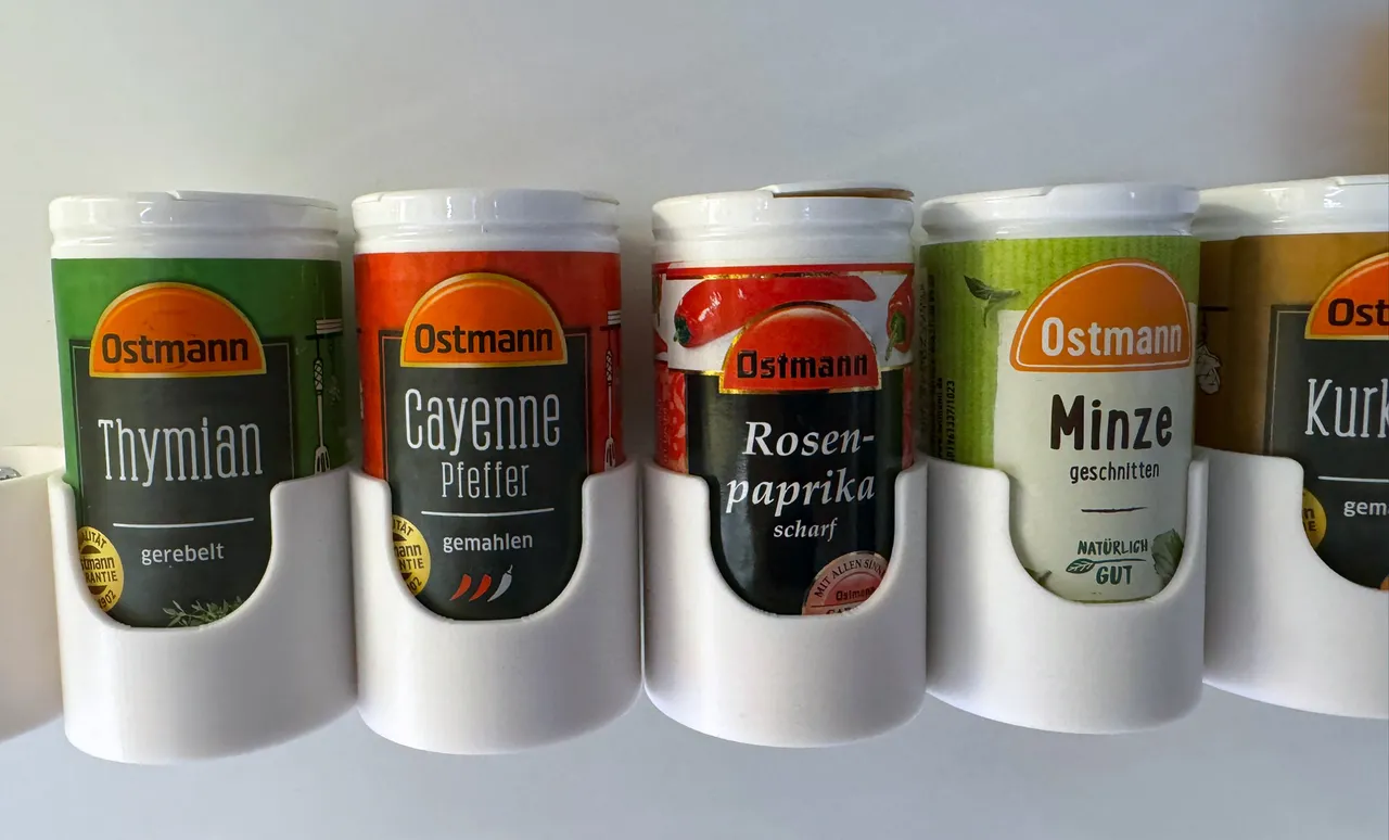 Ostmann & Fuchs - modular spice rack/shelf system | Gewürzhalter by boitl
