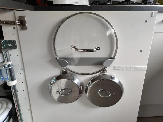 Enlarged pot lid holder for Ikea 28cm lid