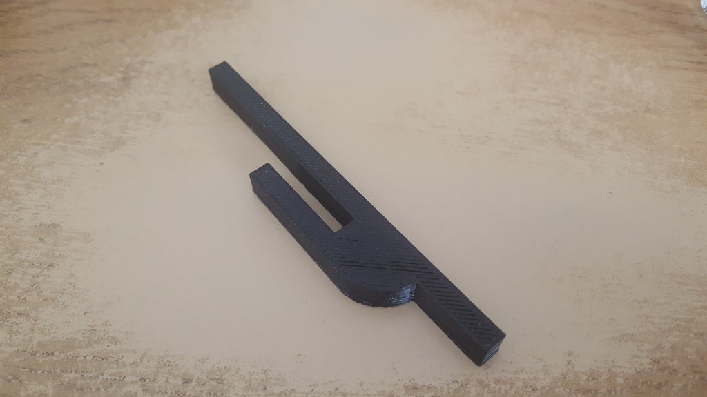 Airplane bungee hook