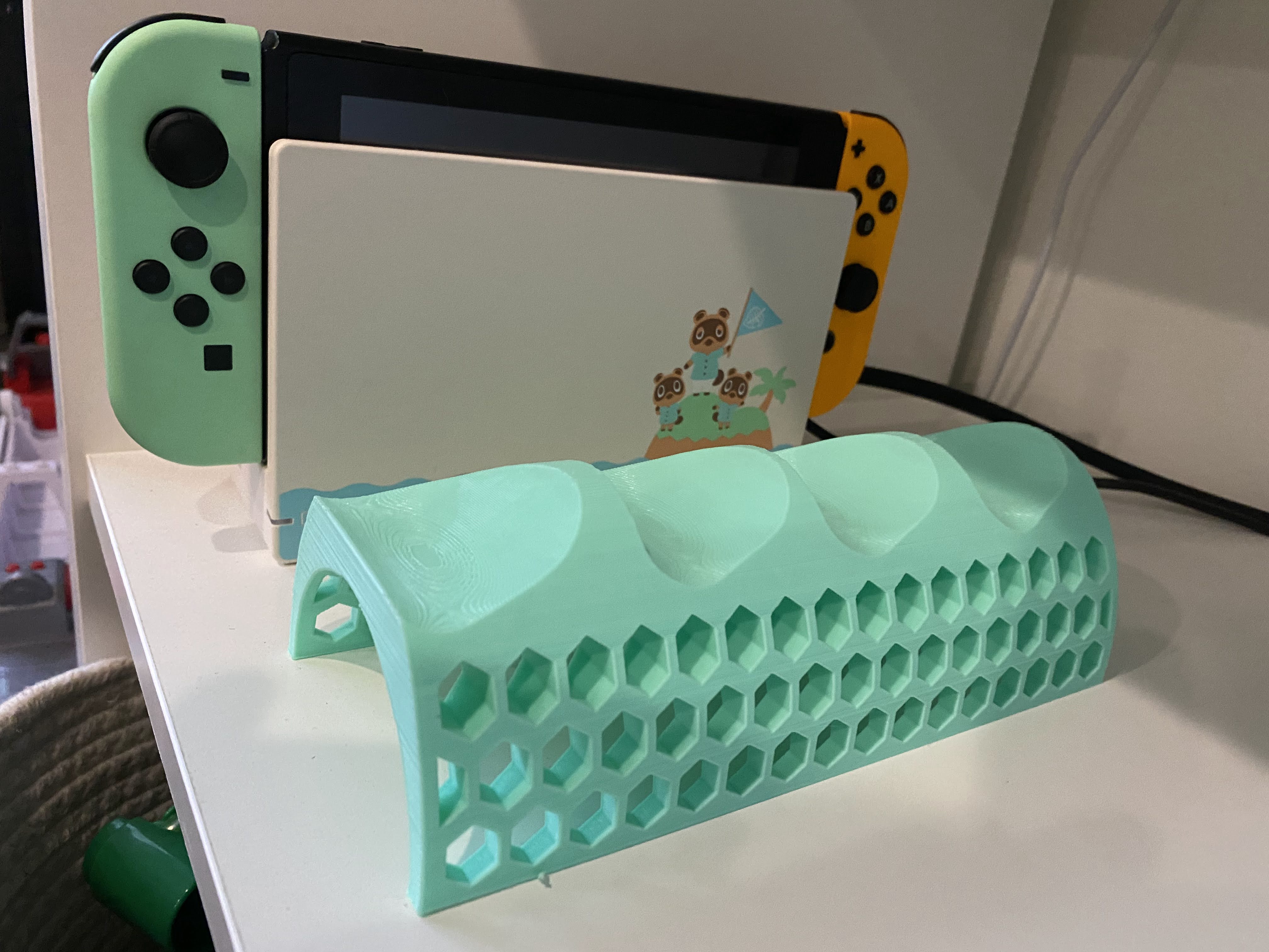 Nintendo Switch Joy Con Holder by Zane Thomas Download free STL model
