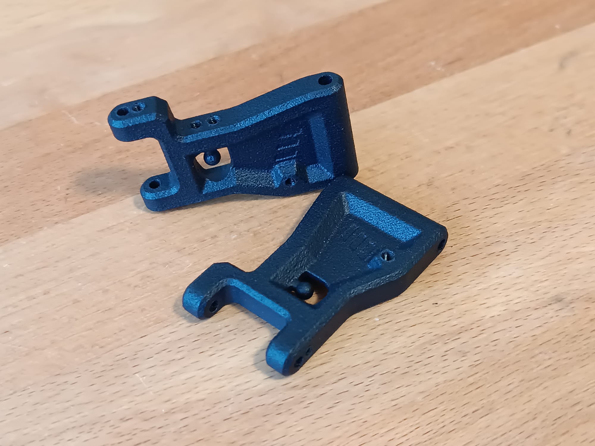 EmbieRacing front susepnsion arm for Tamiya XV01 XV02 - +5 mm wheelbase
