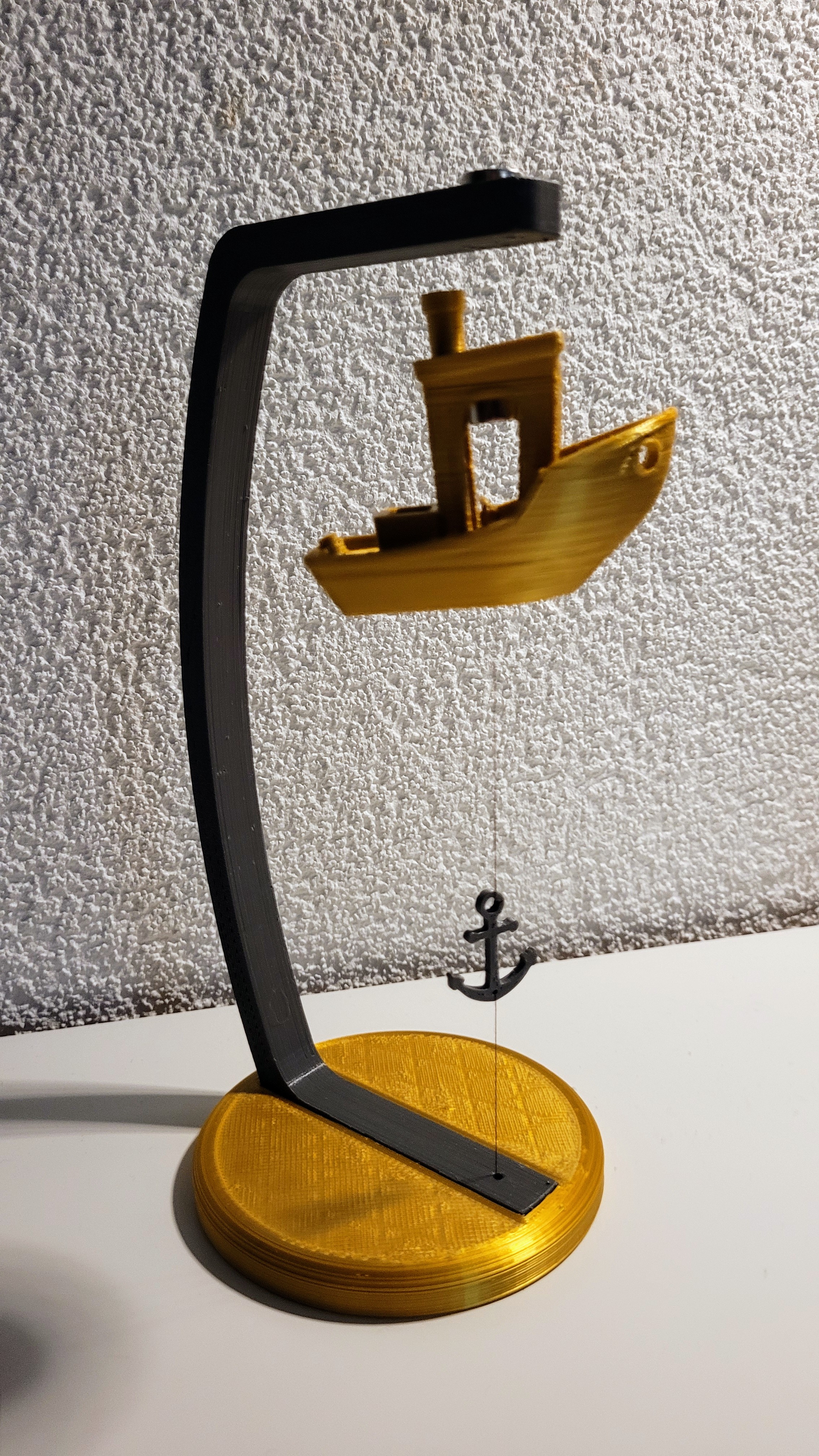 Benchy in magnetic levitation with an anchor